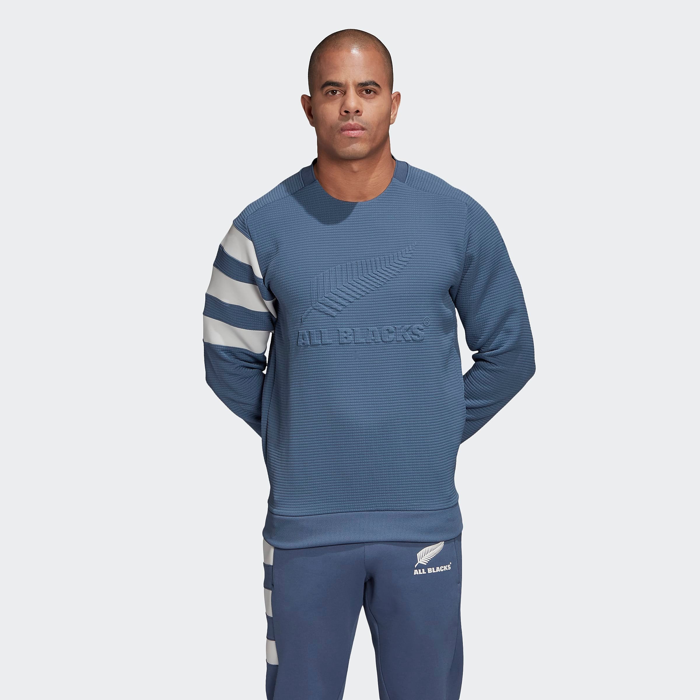 Adidas adidas all blacks sweatshirt