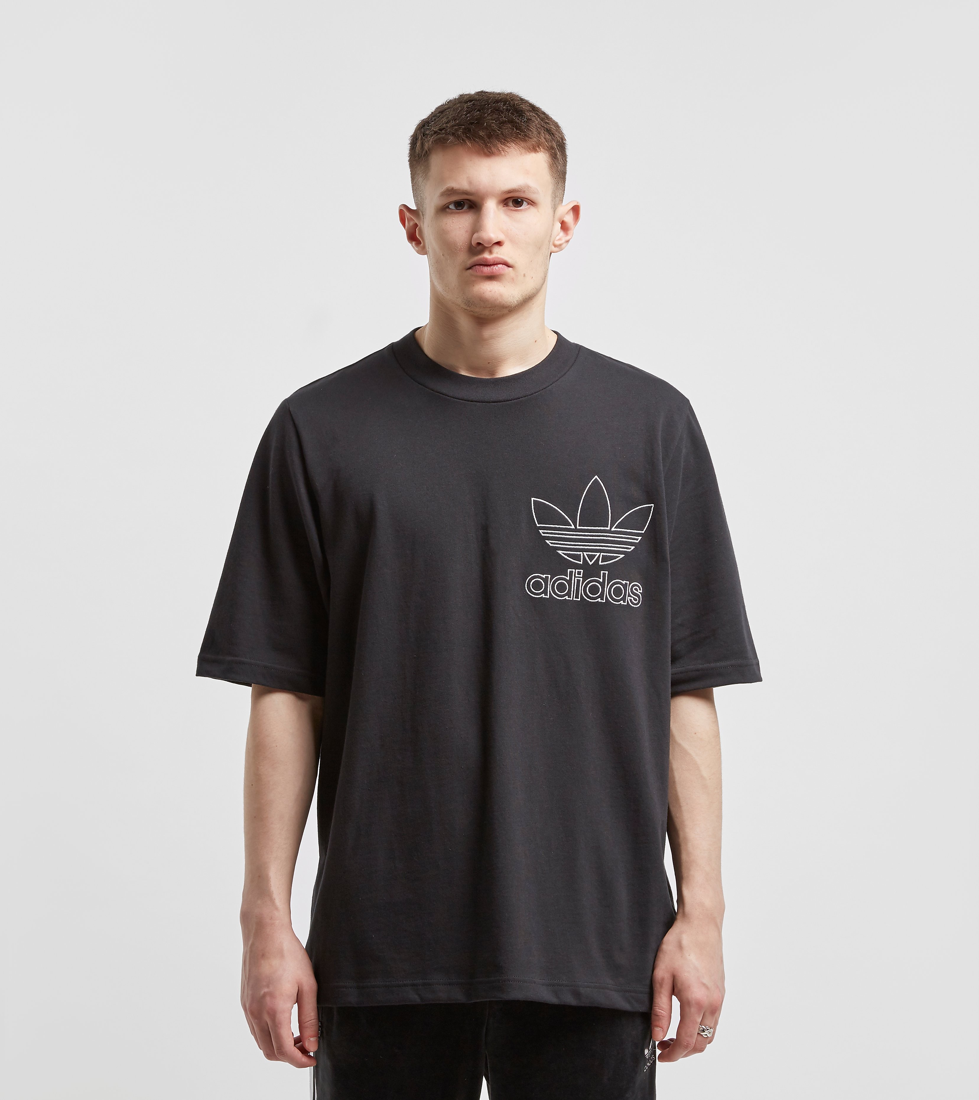 Adidas Originals Outline T Shirt Zwart adidas originals kopen in de aanbieding