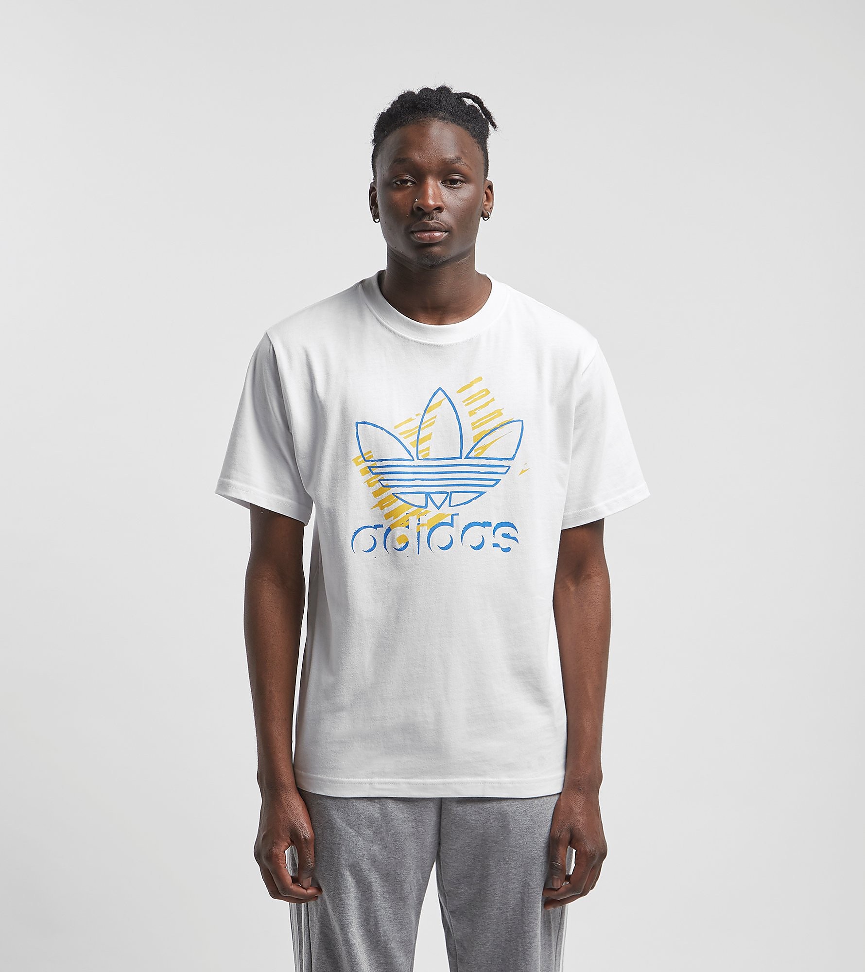 Adidas Originals Trefoil Art T Shirt Wit adidas originals kopen in de aanbieding