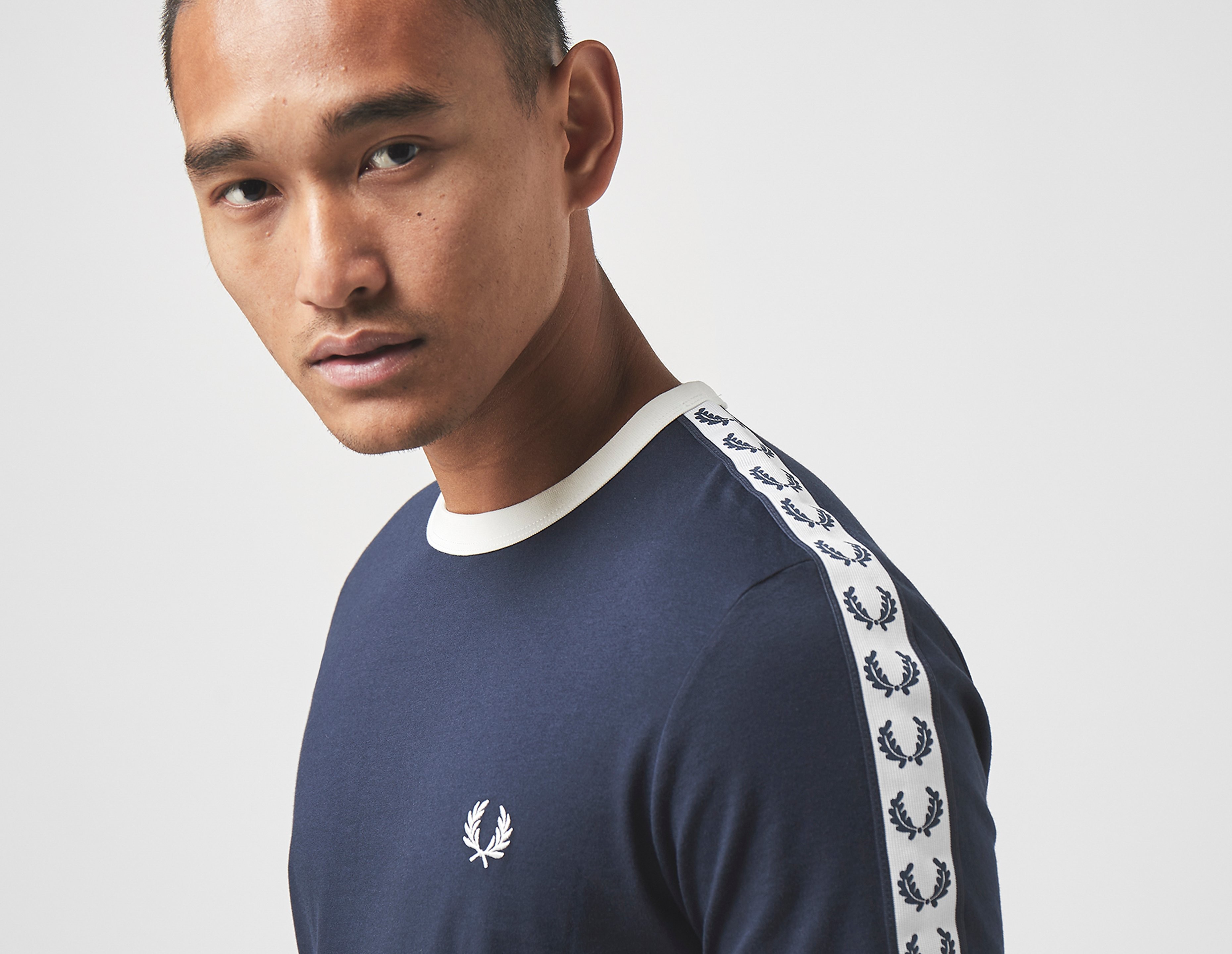 Fred Perry Maglietta Taped Ringer, celeste
