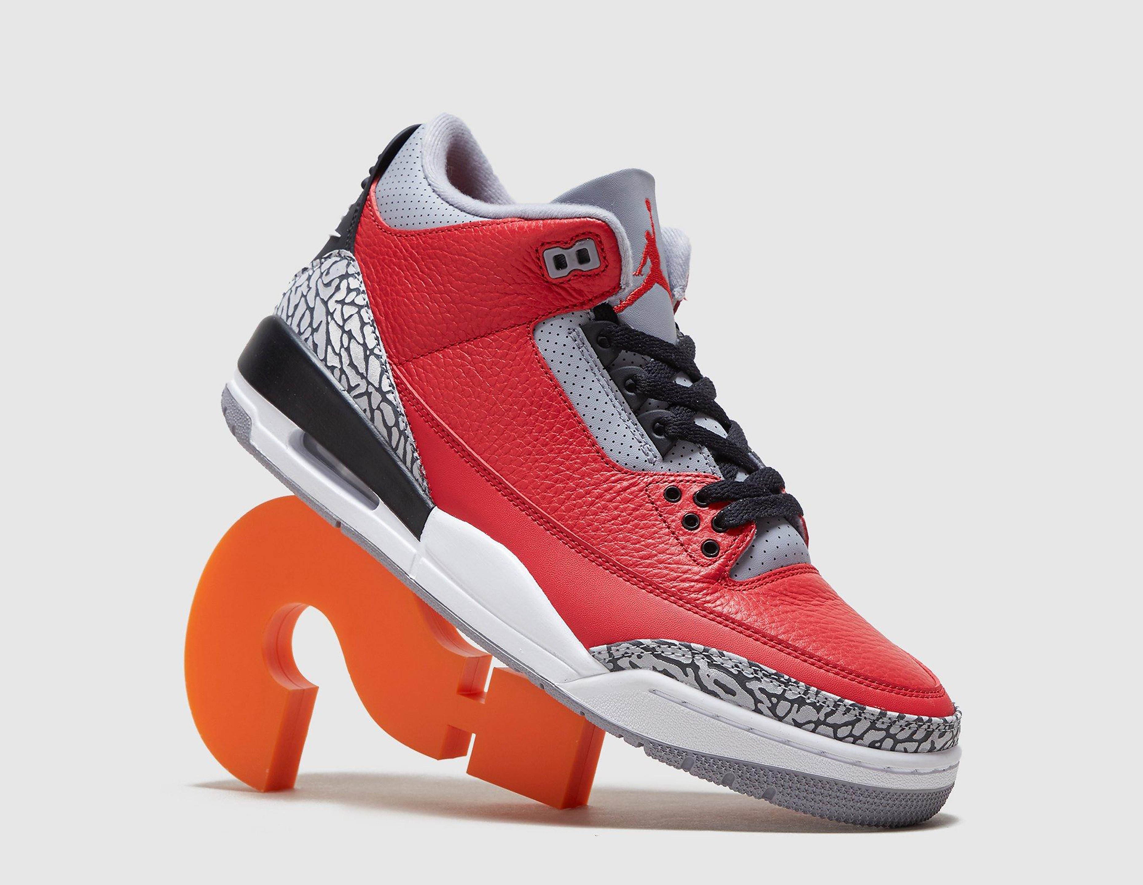 Jordan Air Jordan 3, rouge