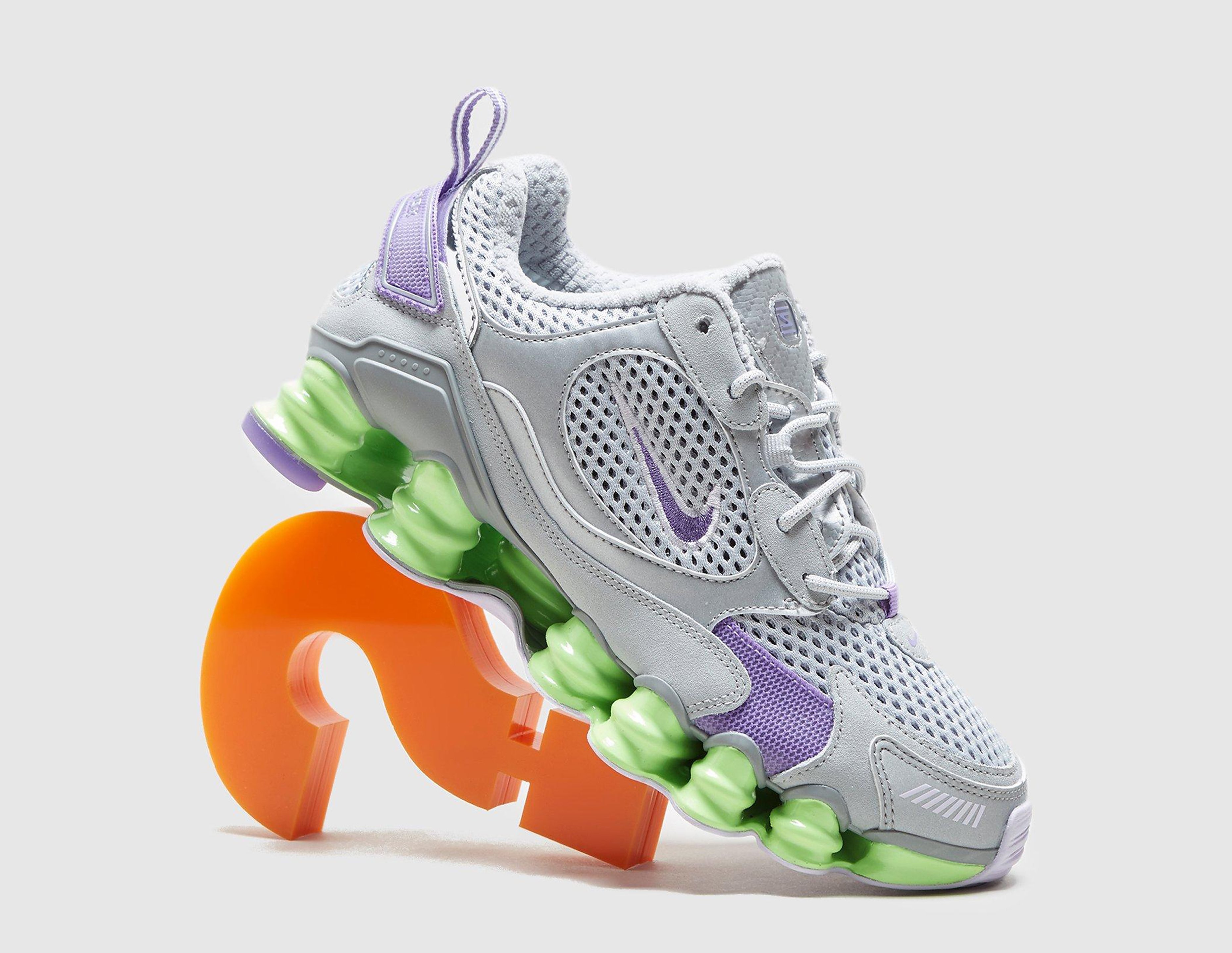 Nike Shox TL Nova SP Femme, gris