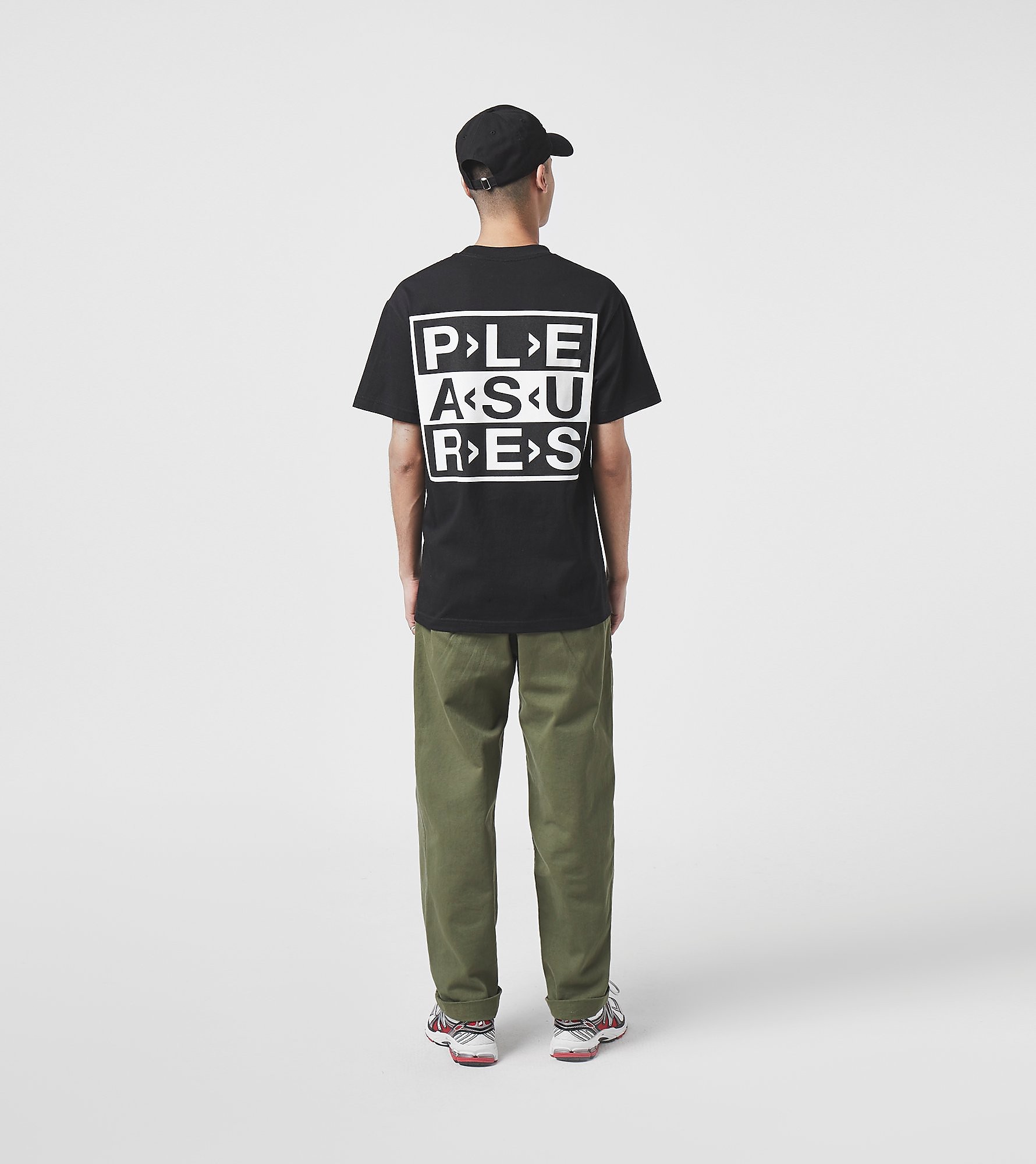 PLEASURES T-Shirt Fragile, noir