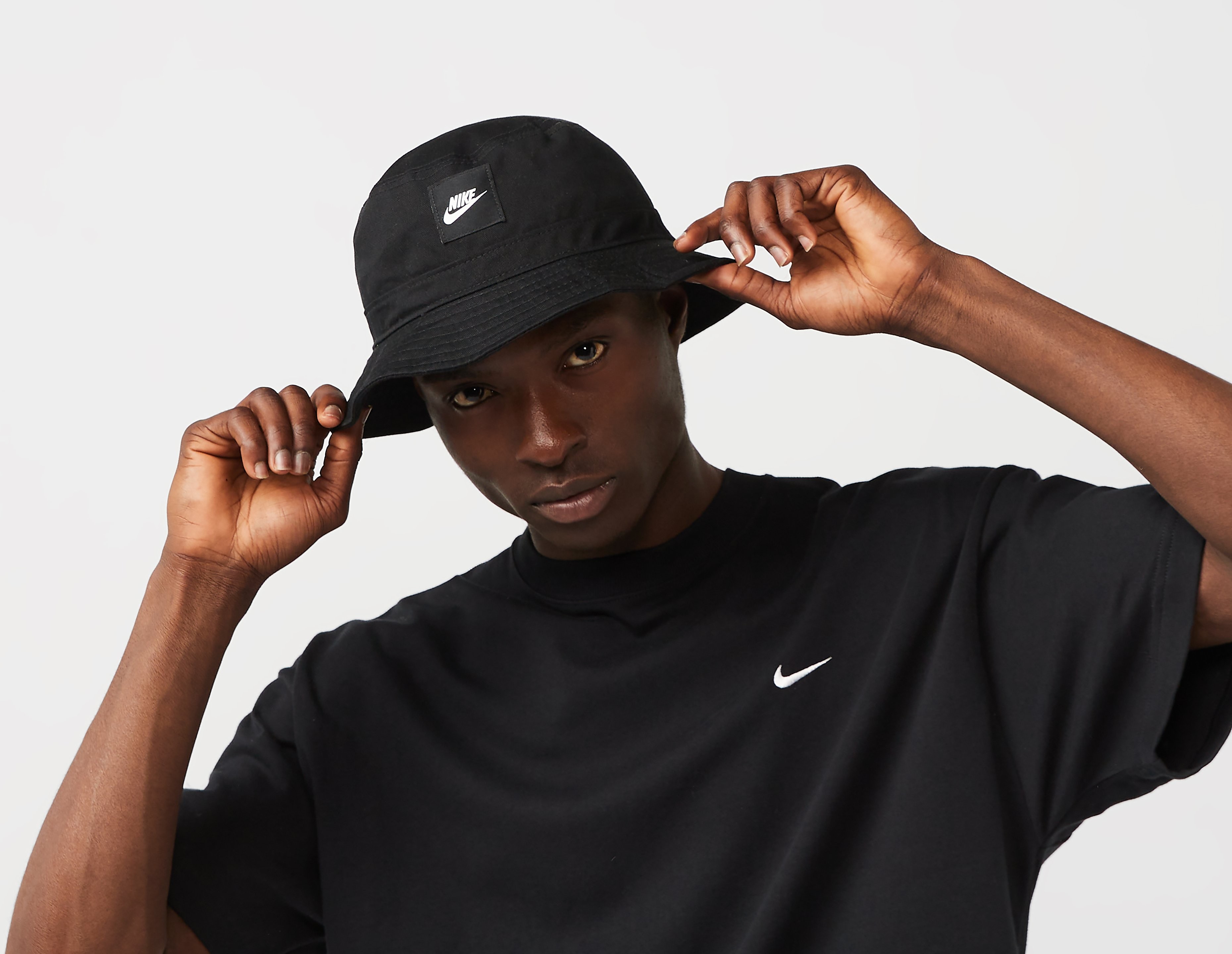Nike Bob Futura, noir