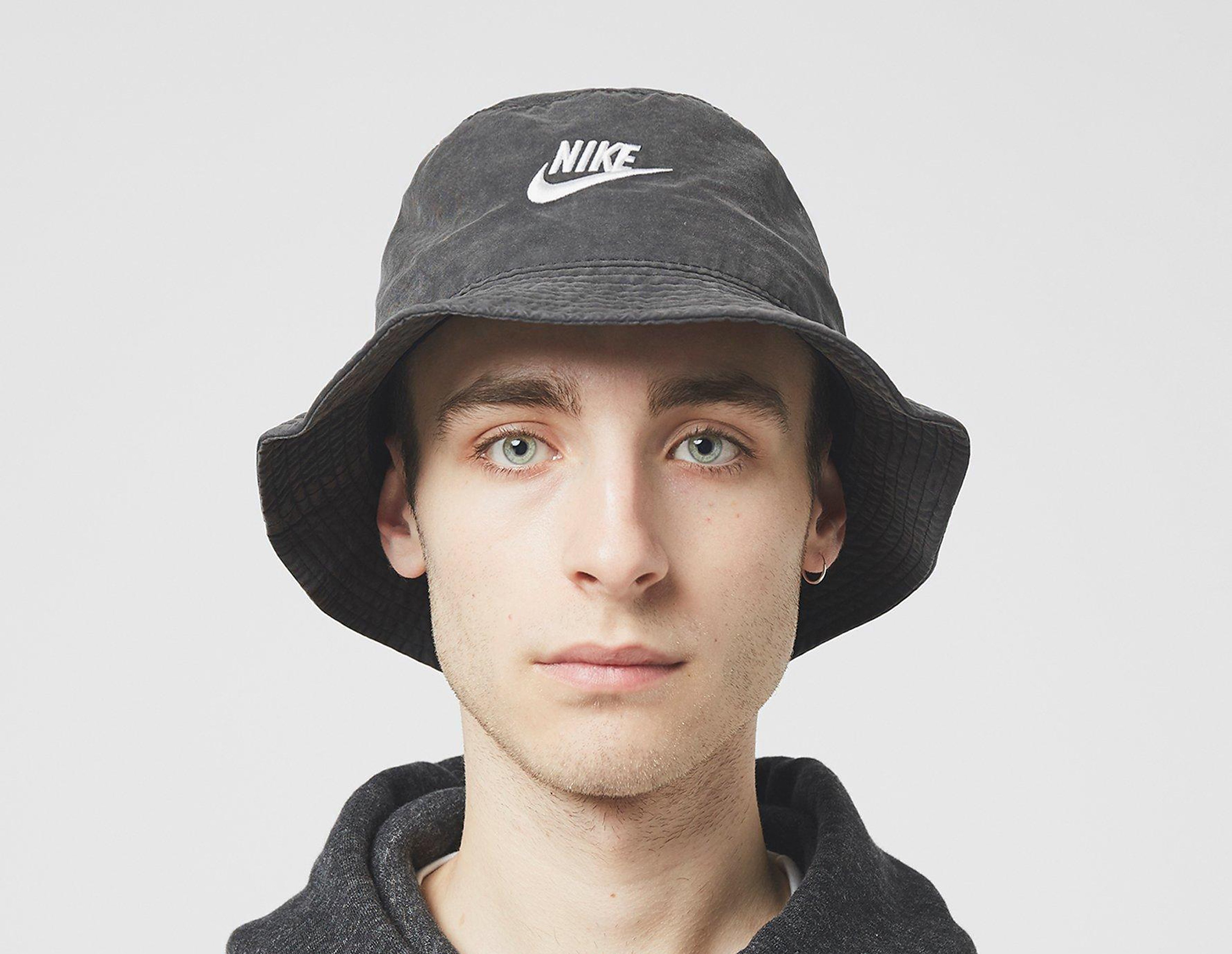 Nike Bob, noir