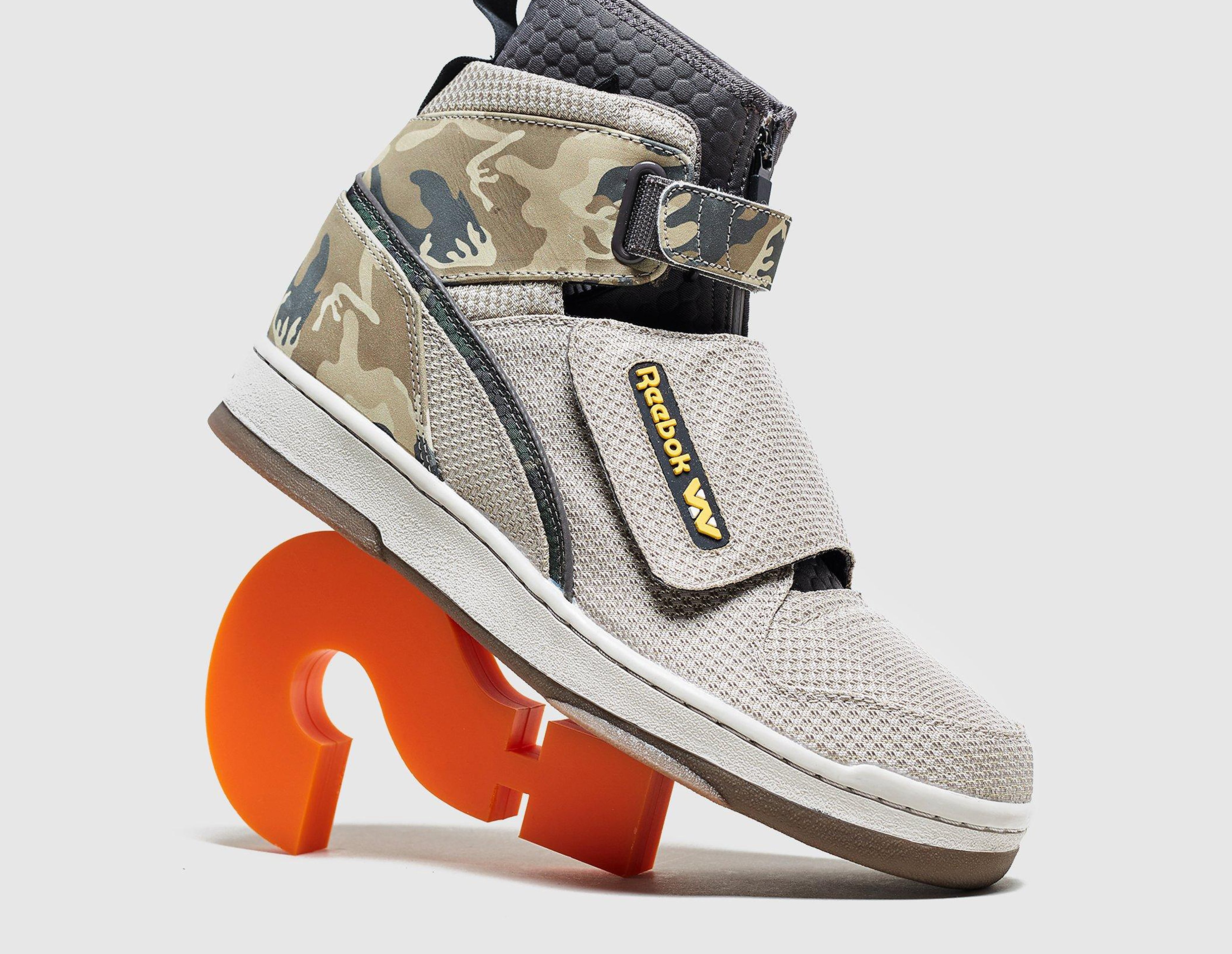 Reebok Alien U.S.C.M. Bug Stomper, gris