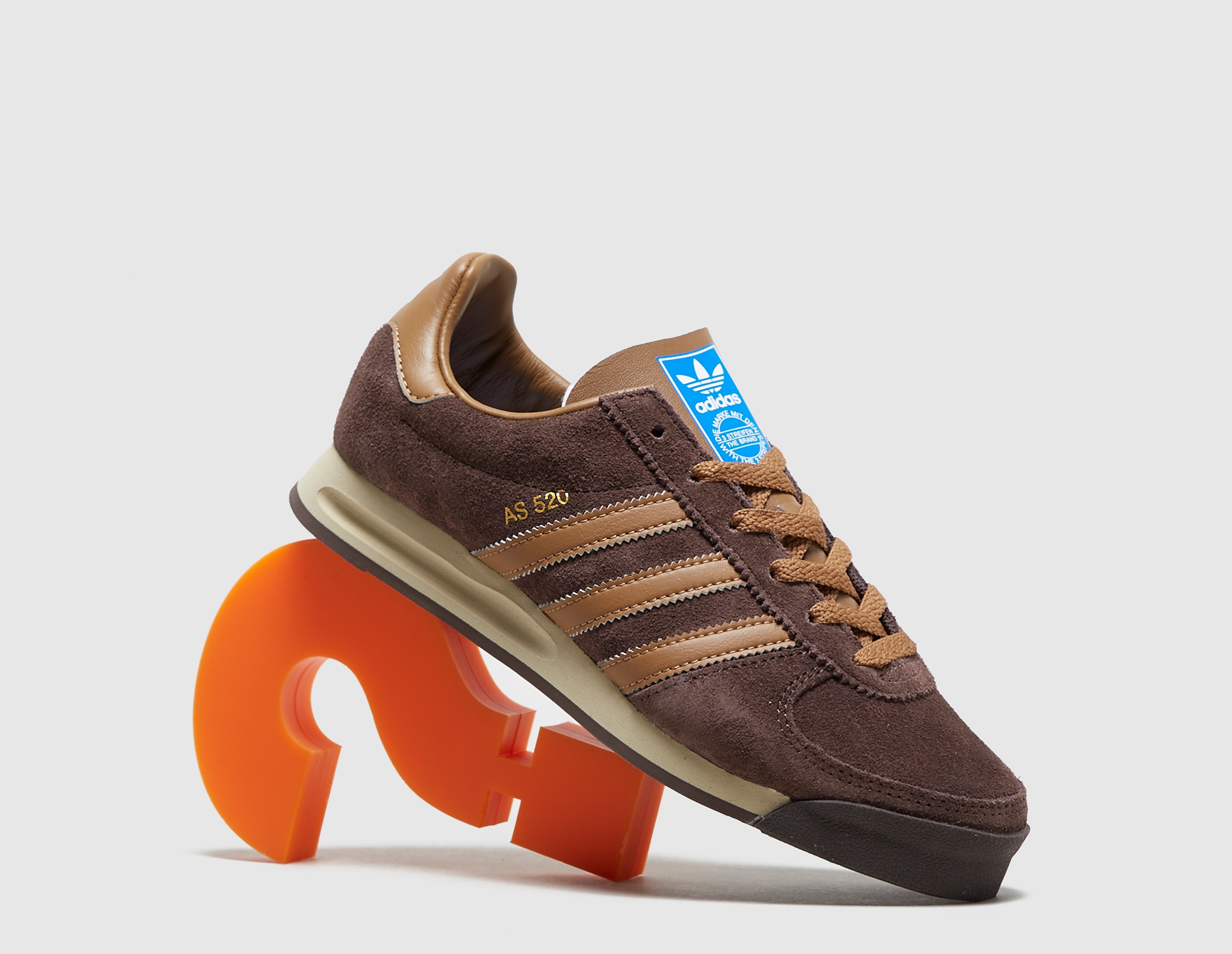 adidas AS520, marrone