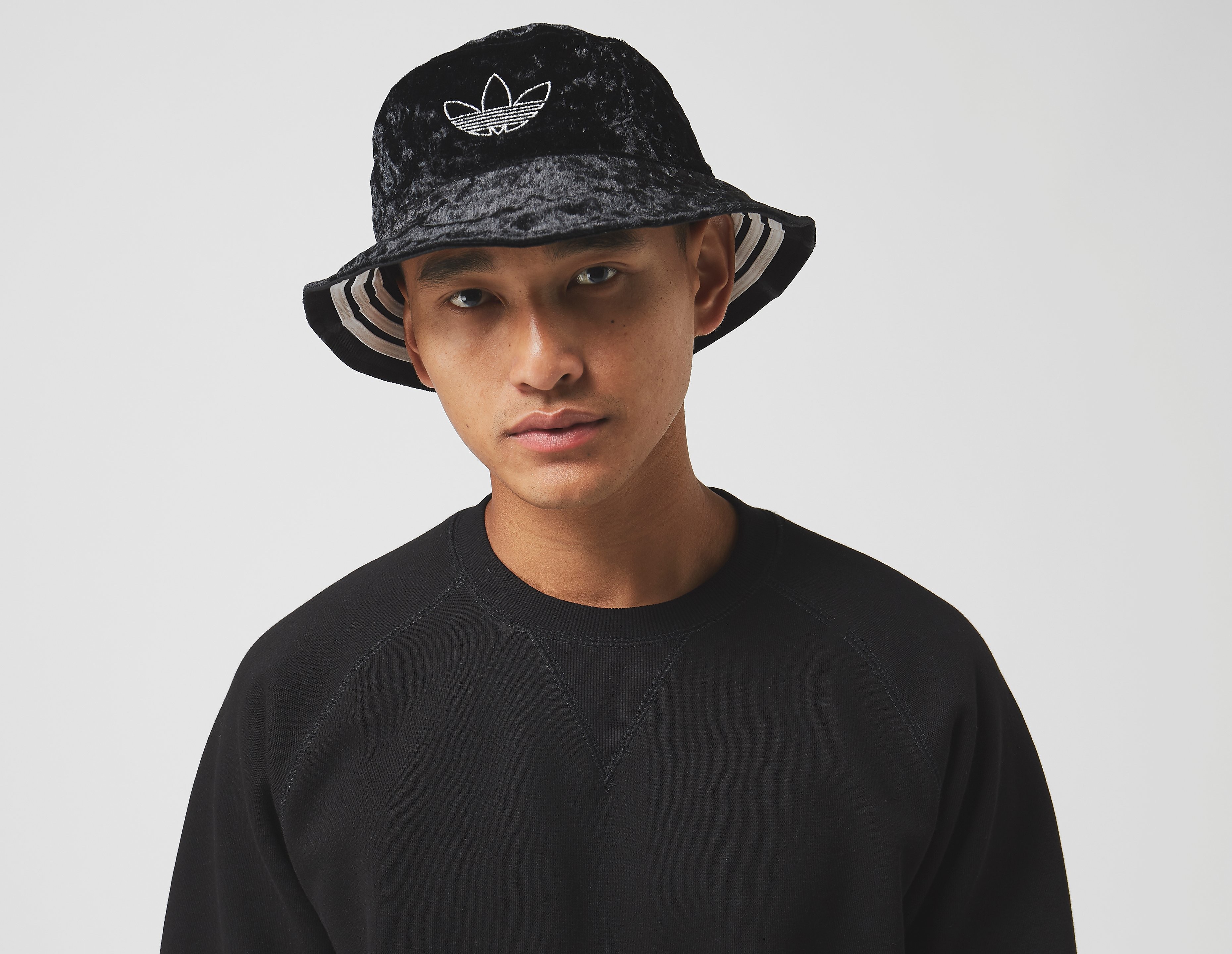 adidas Velvet Trefoil Bucket Hat, noir