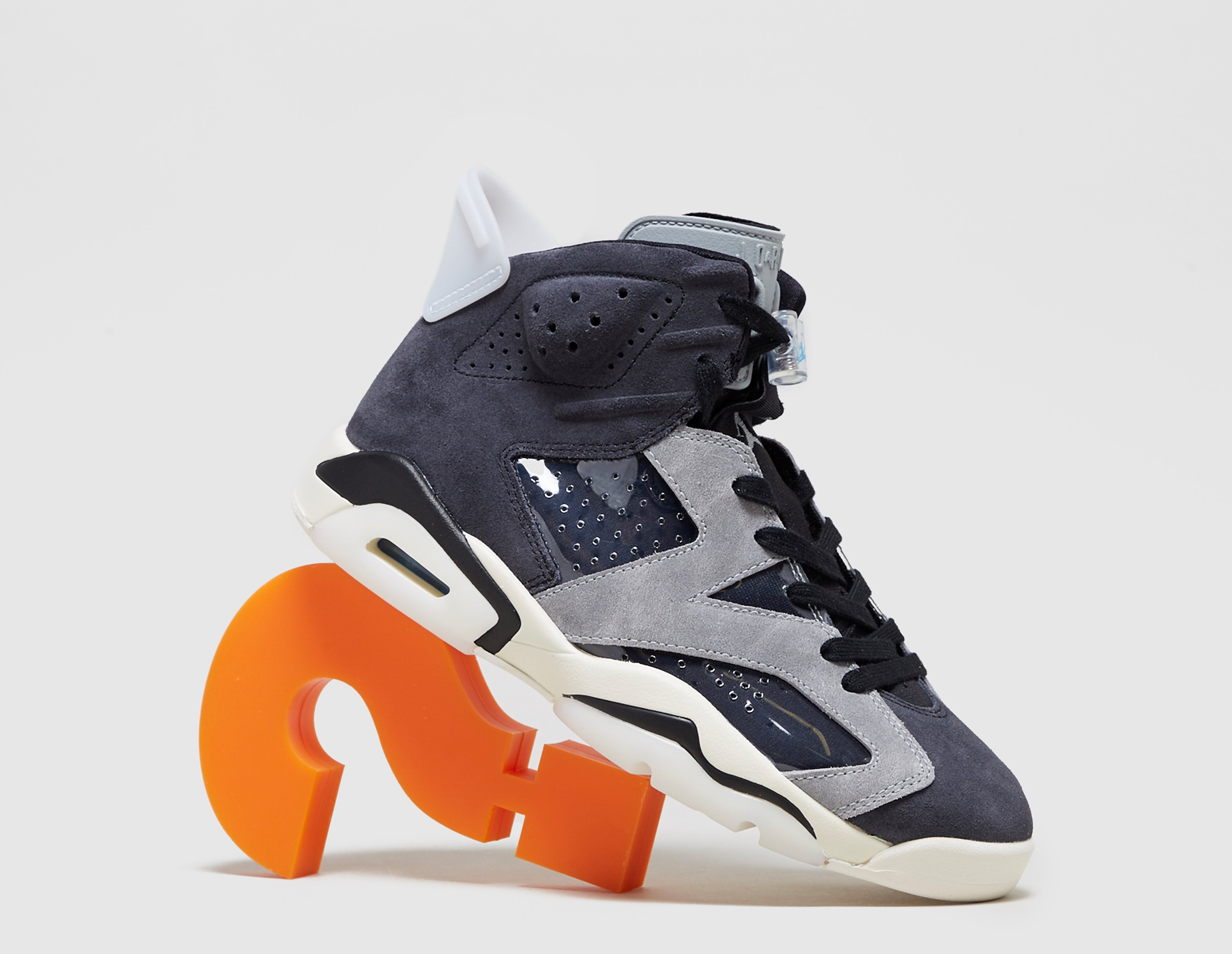 Jordan Air 6 Retro Women's