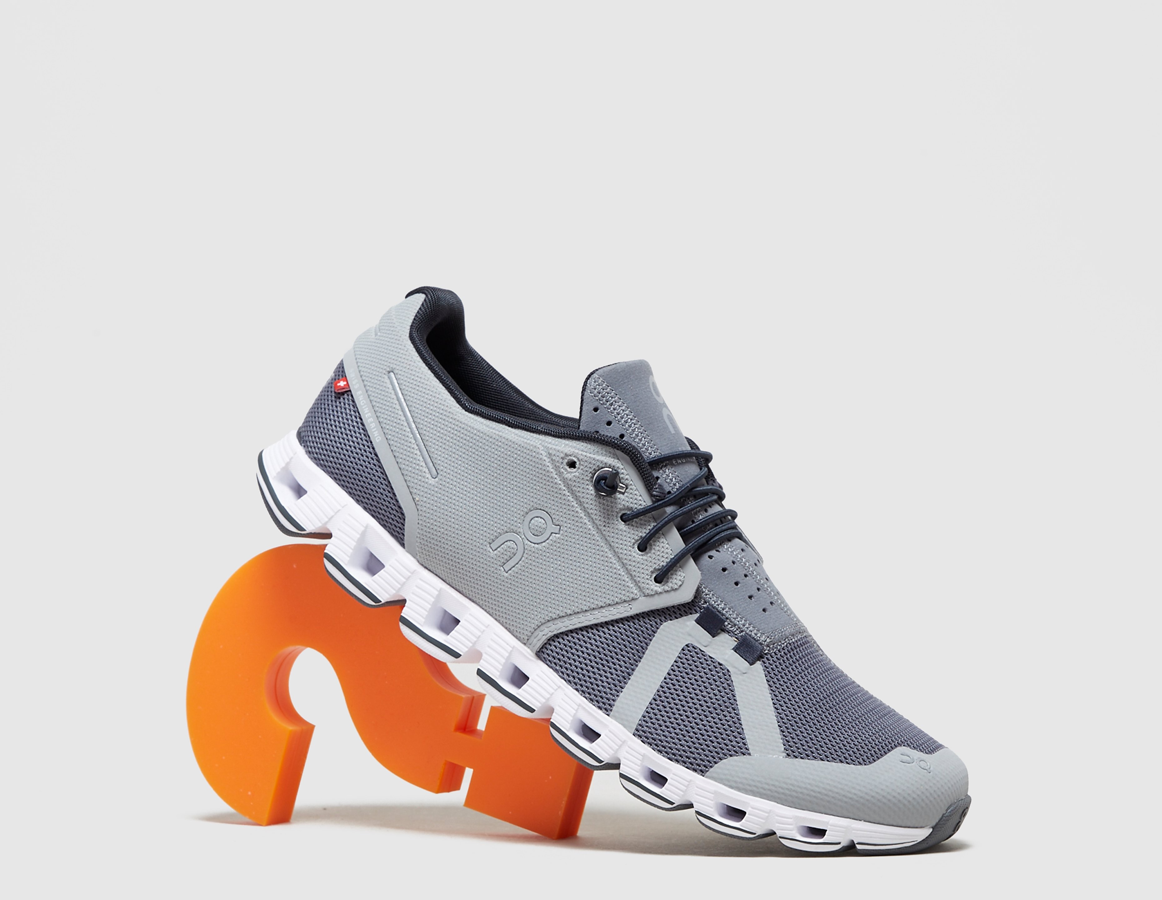 On running Cloud Trainers, gris