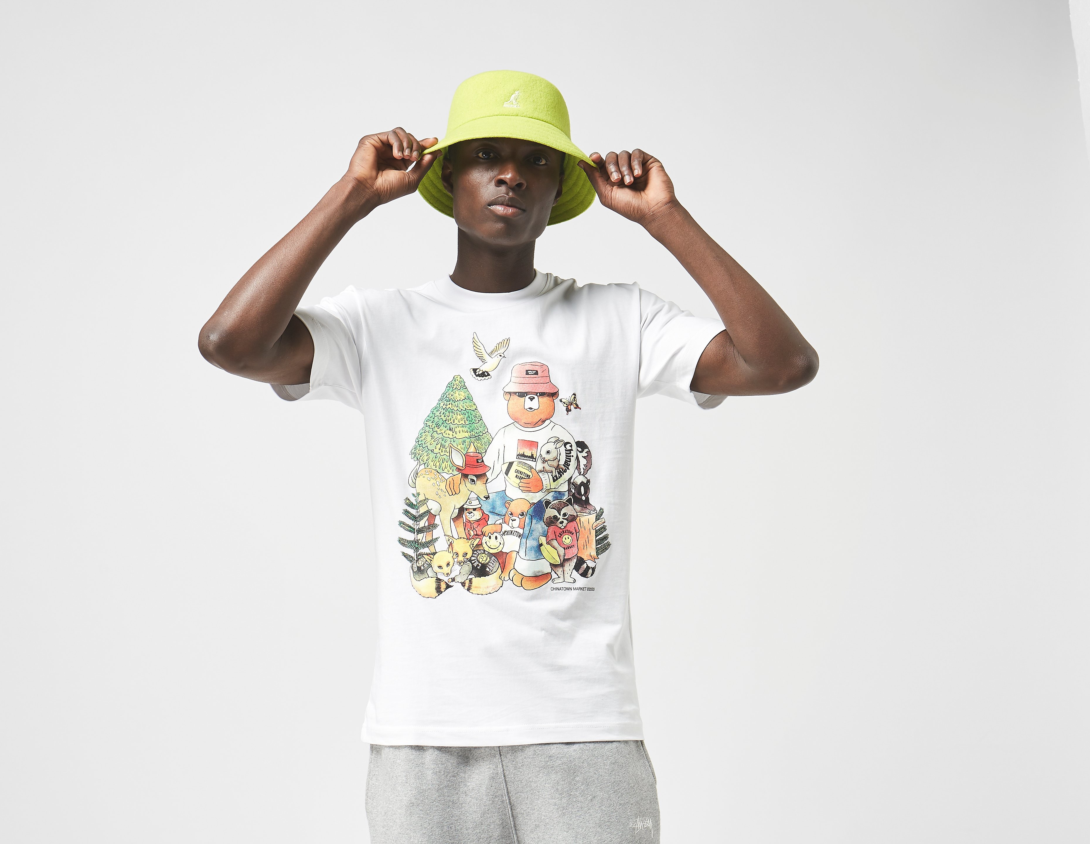 Chinatown Market Smiley Friends T-Shirt, bianco