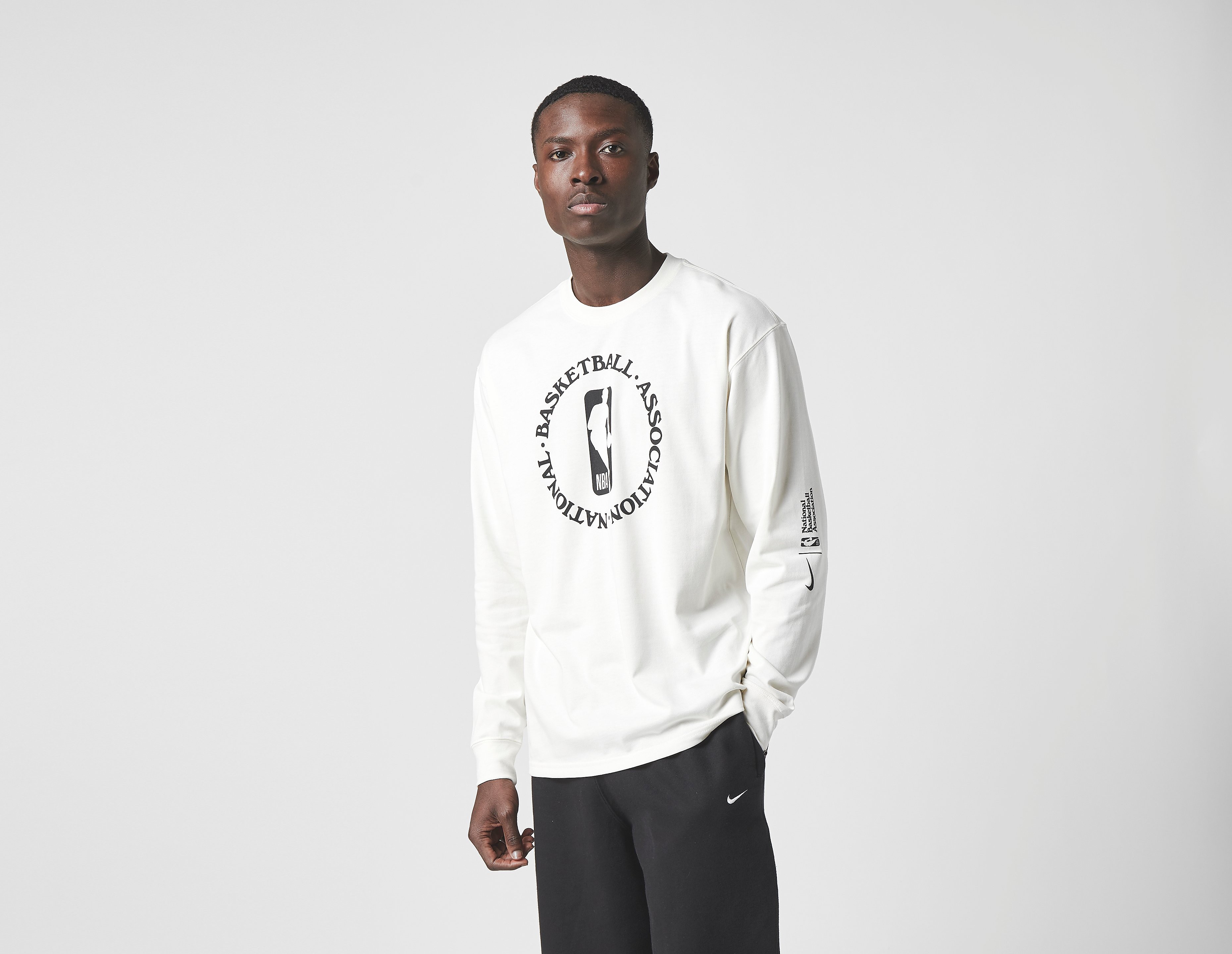 Nike Team 31 Courtside Long-Sleeve T-Shirt