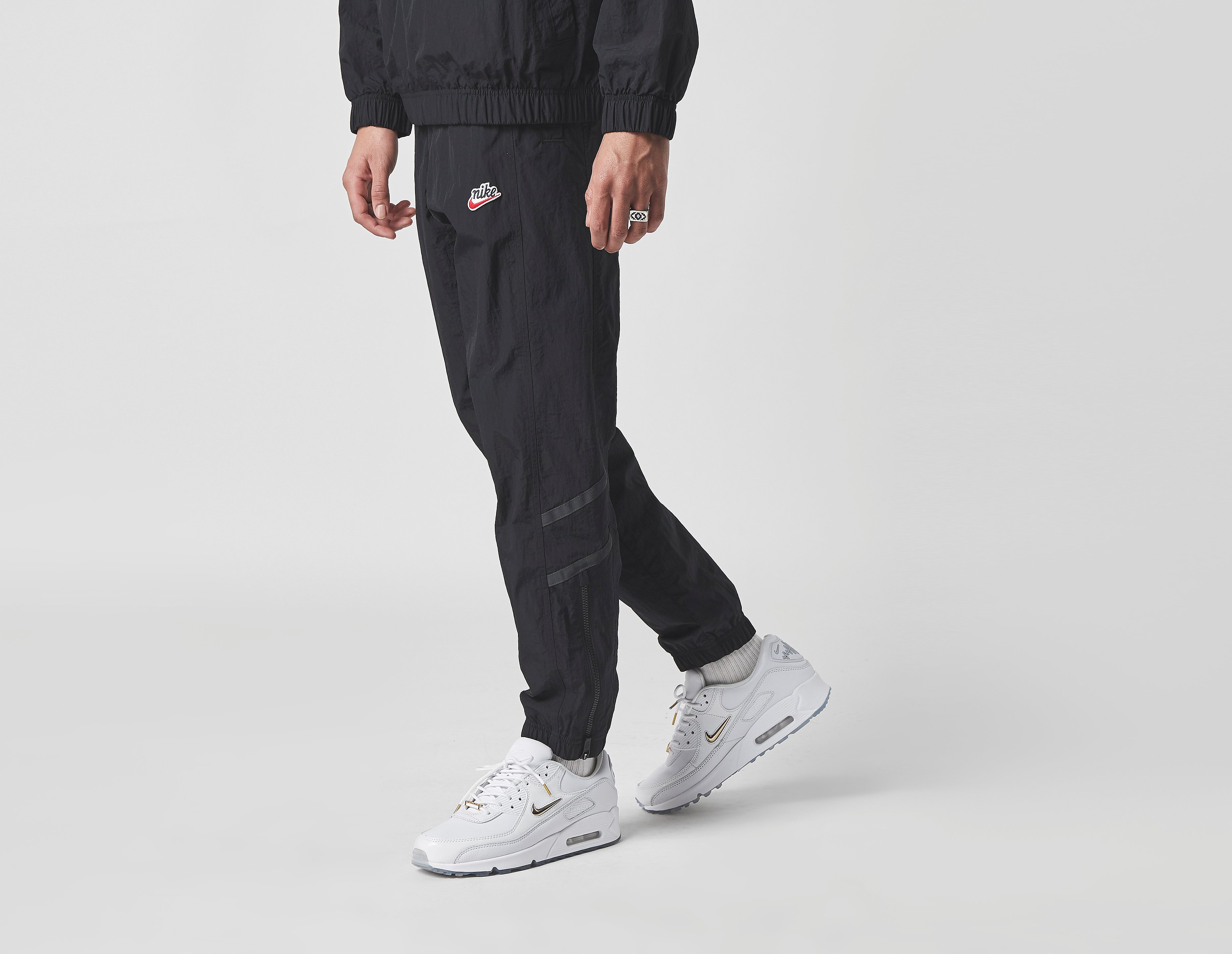 Nike Pantalon de Survêtement Heritage Windrunner