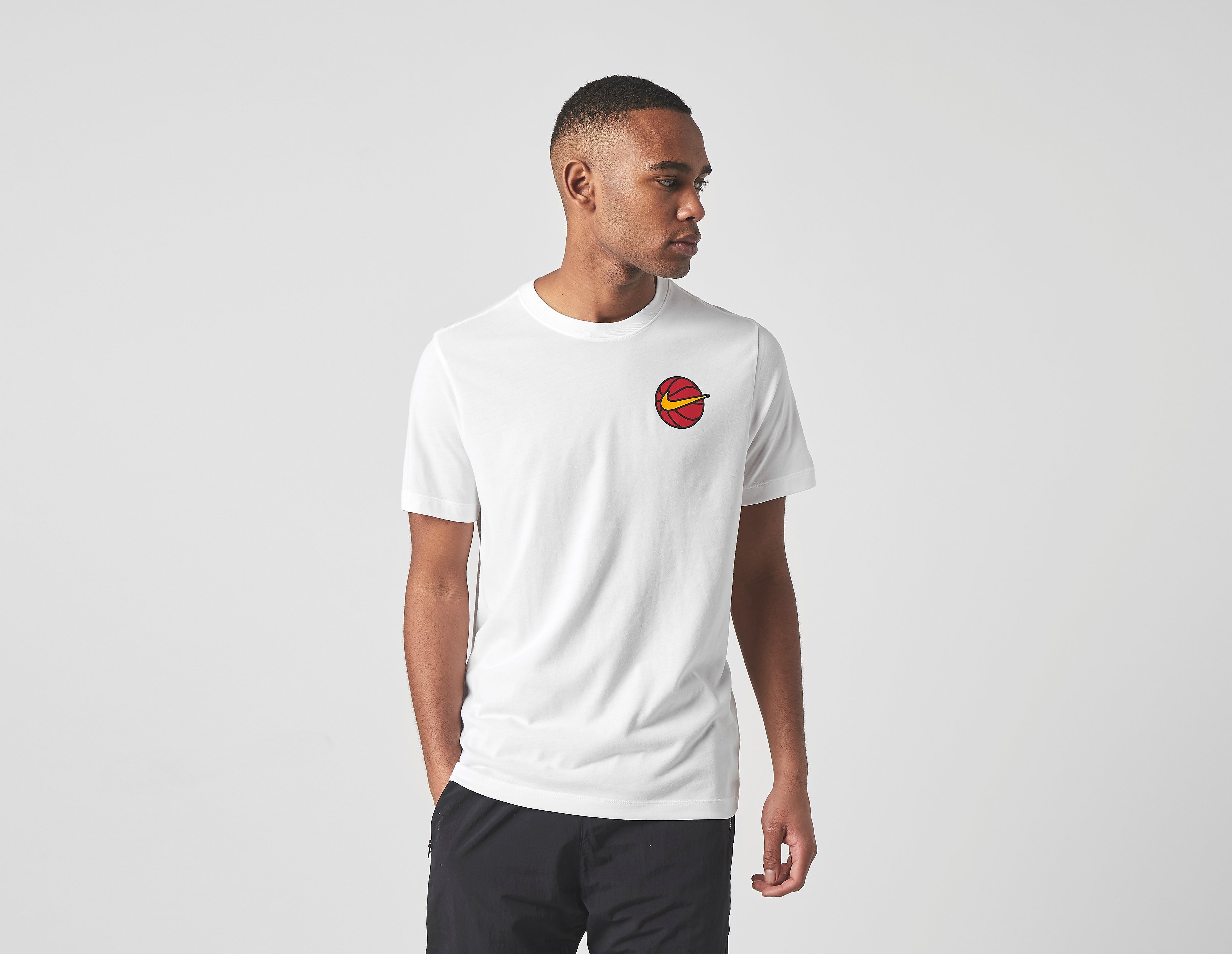 Nike Dri-FIT Basketball Logo T-Shirt