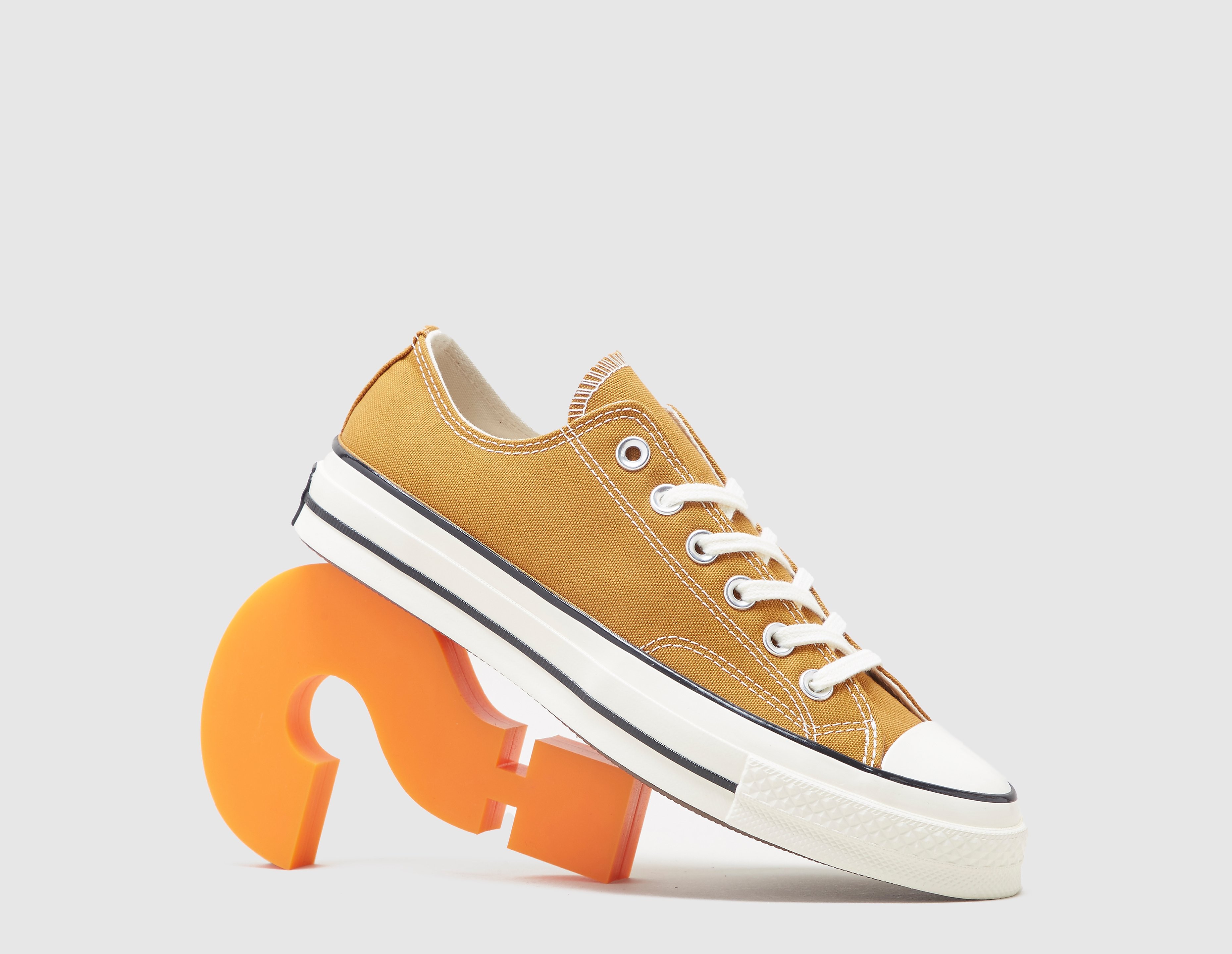 Converse Chuck 70 Low Top Women's