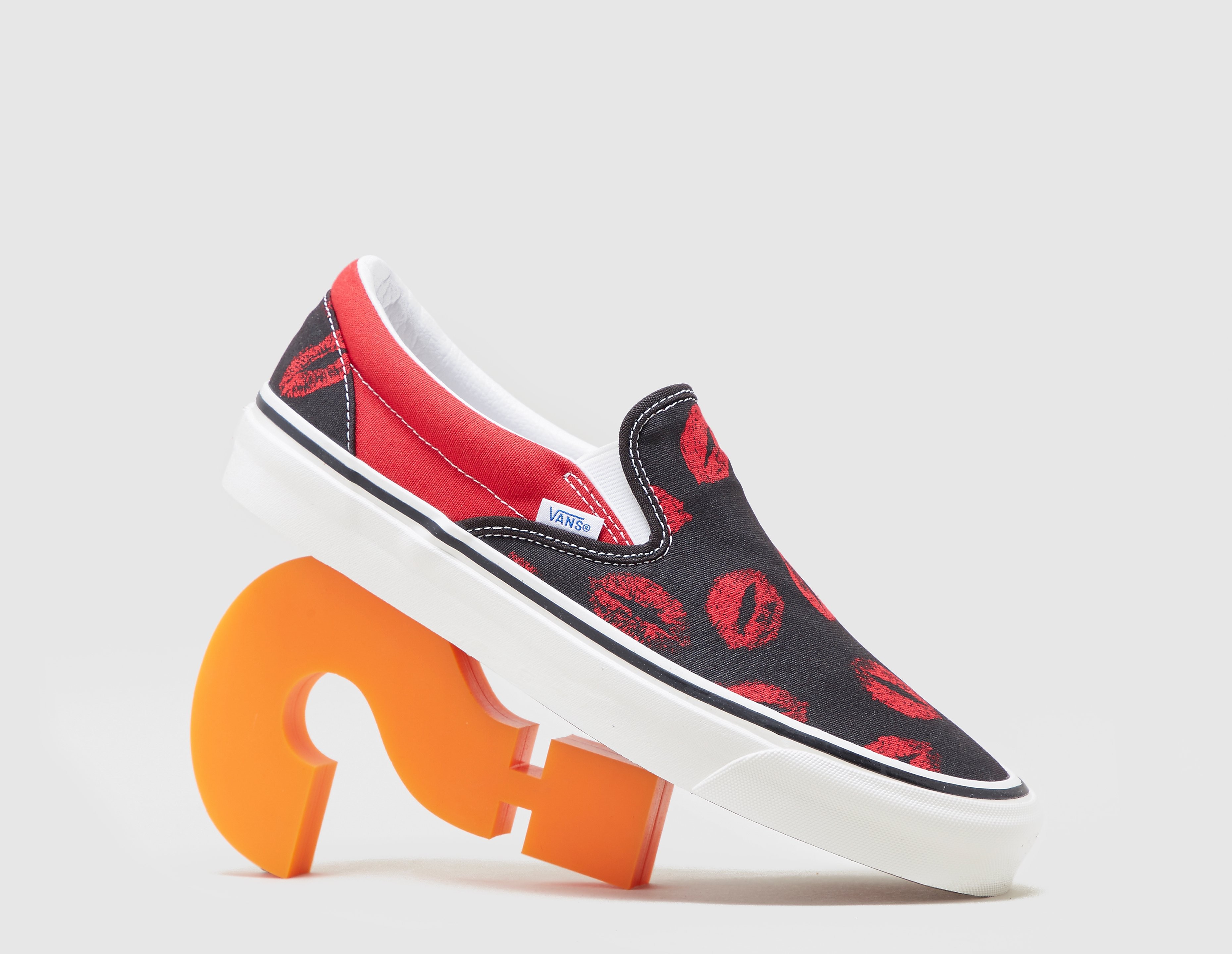 Vans Anaheim Hot Lips Classic Slip-On 98 DX