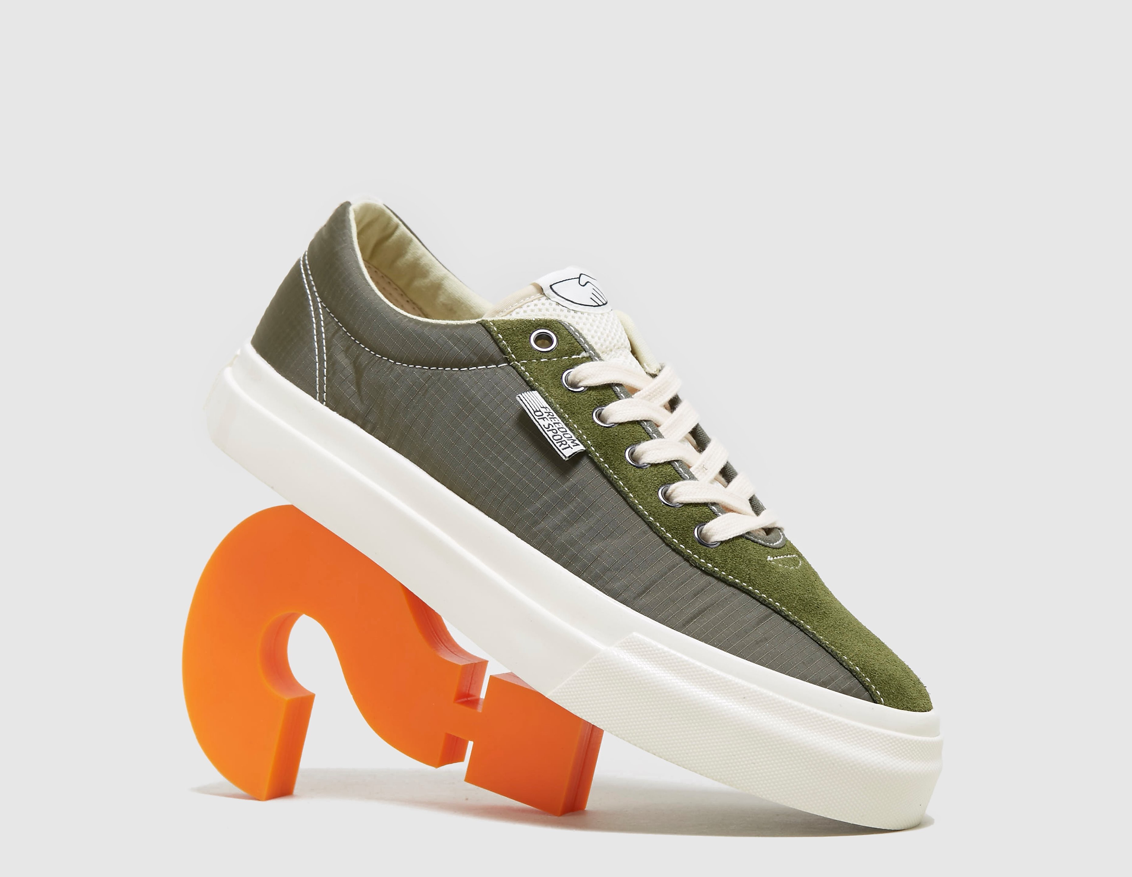 Stepney Workers Club Dellow Nylon