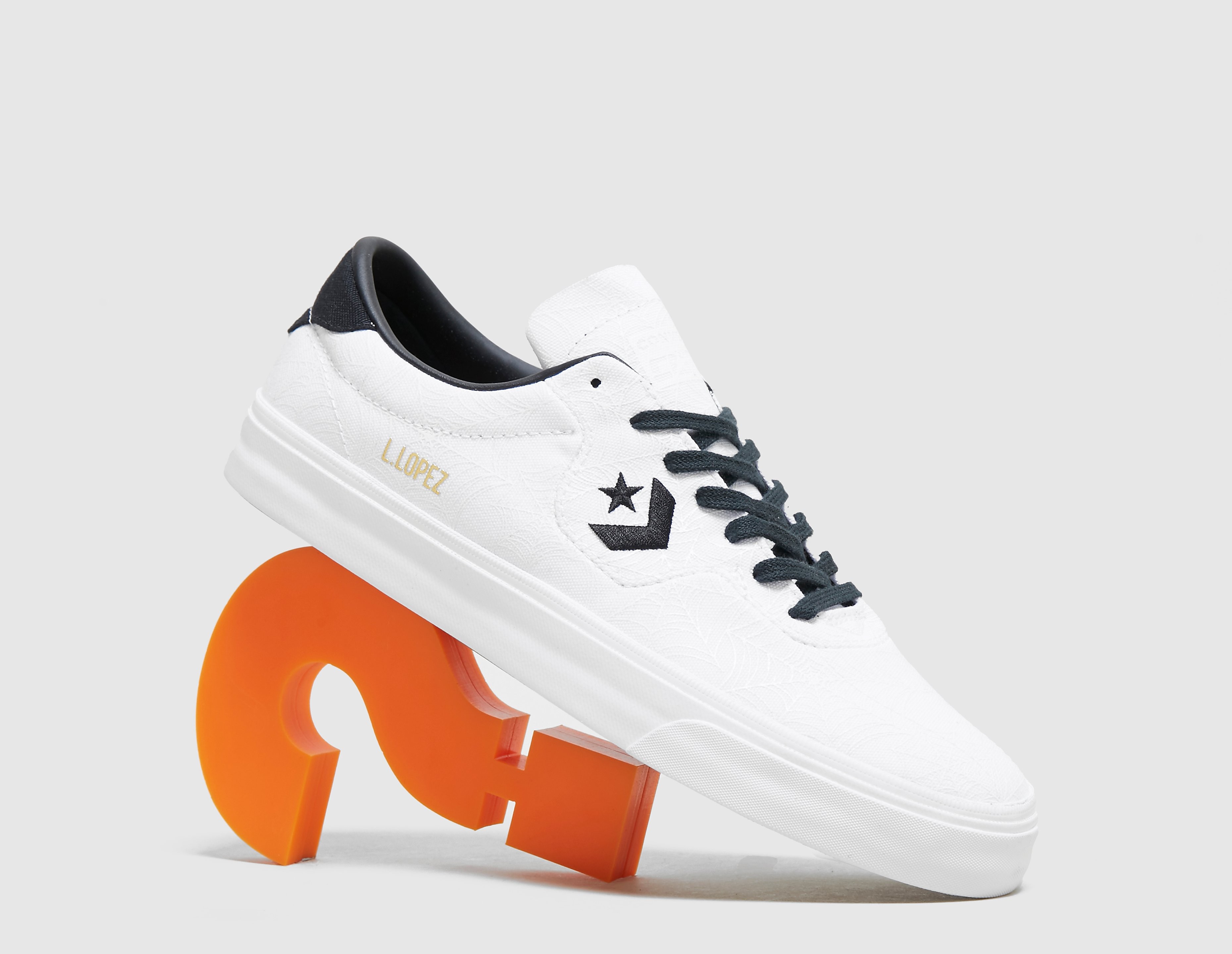 Converse Louie Lopez