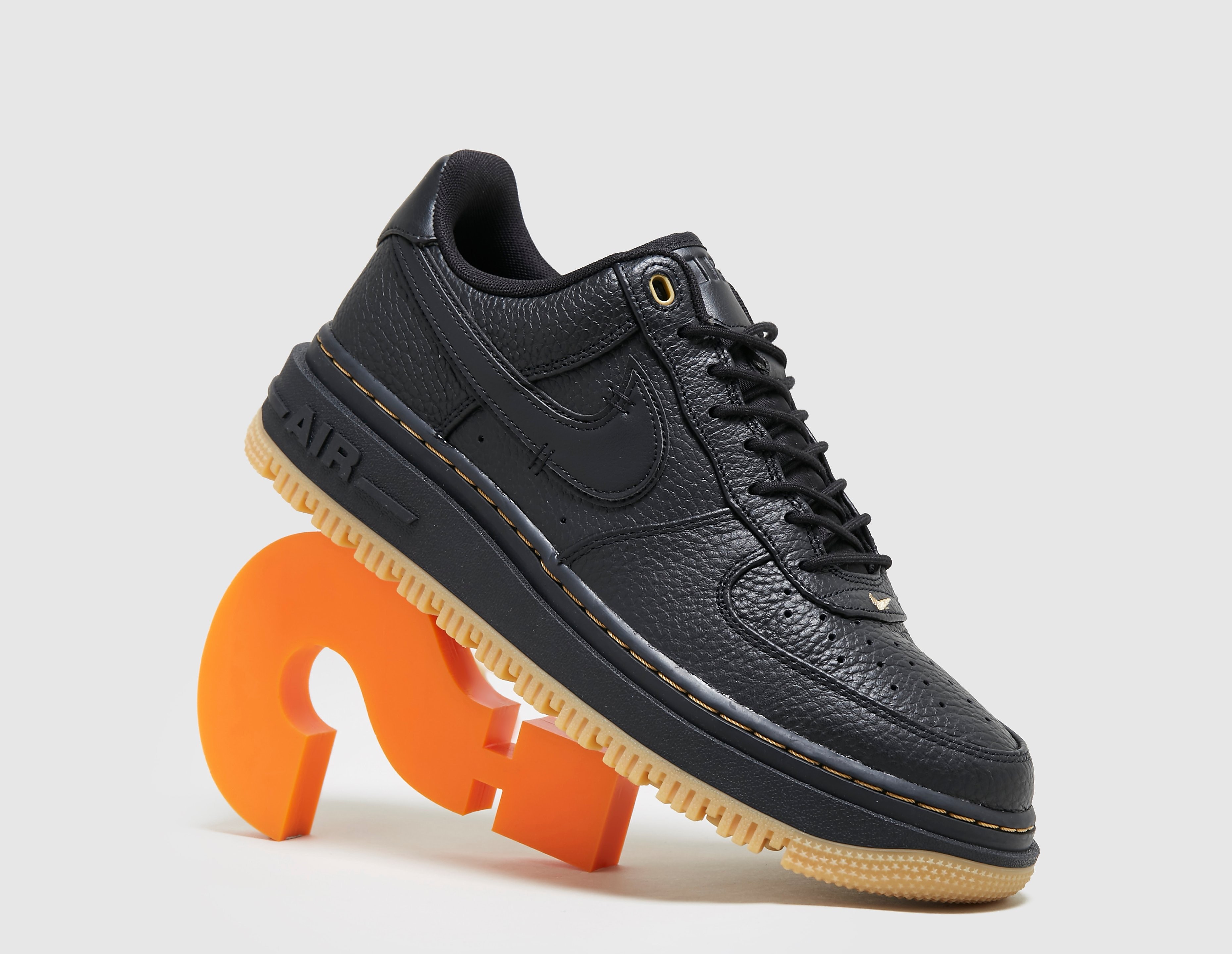 Nike Air Force 1 Luxe
