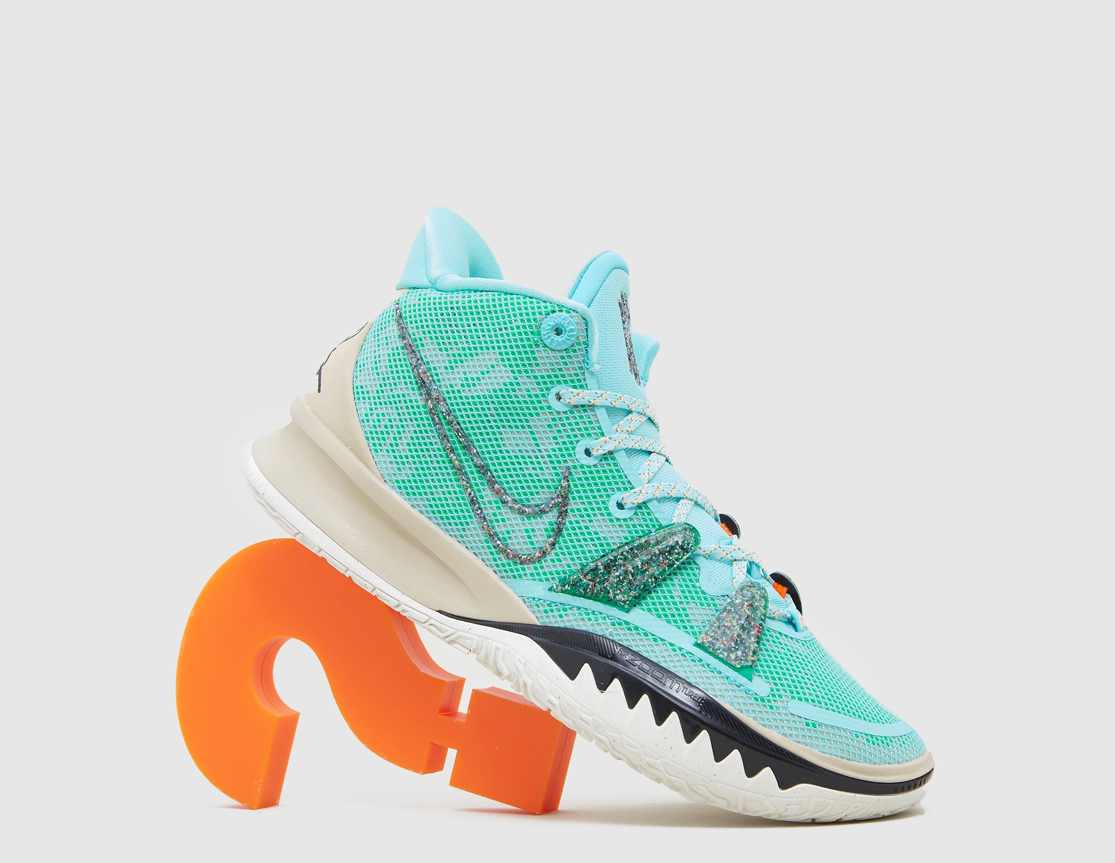 virtual índice Comerciante 🥇Colección Nike Bob Esponja y Kyrie Irving 2019 | zapatillasysneakers.com