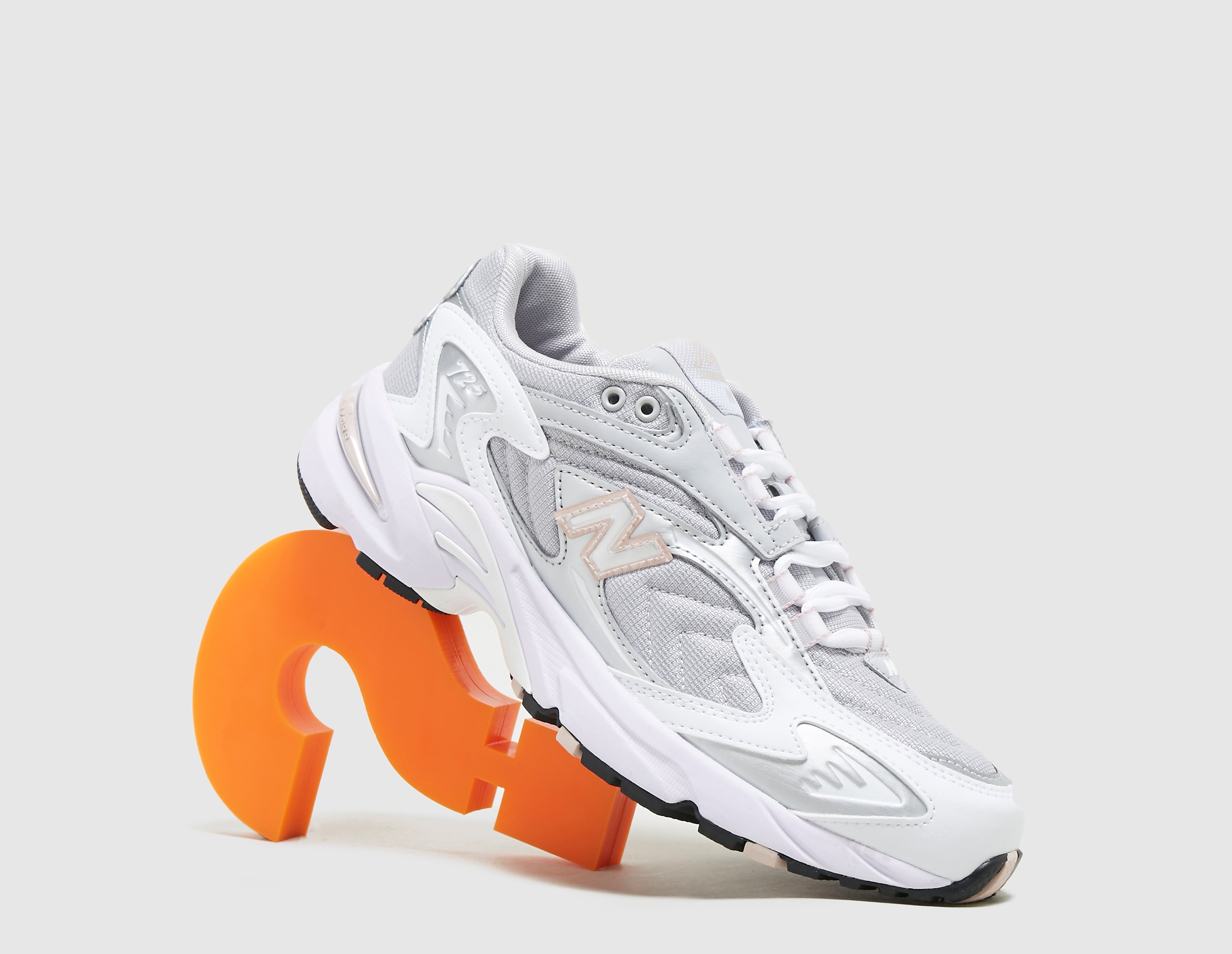 New Balance 725 Women's