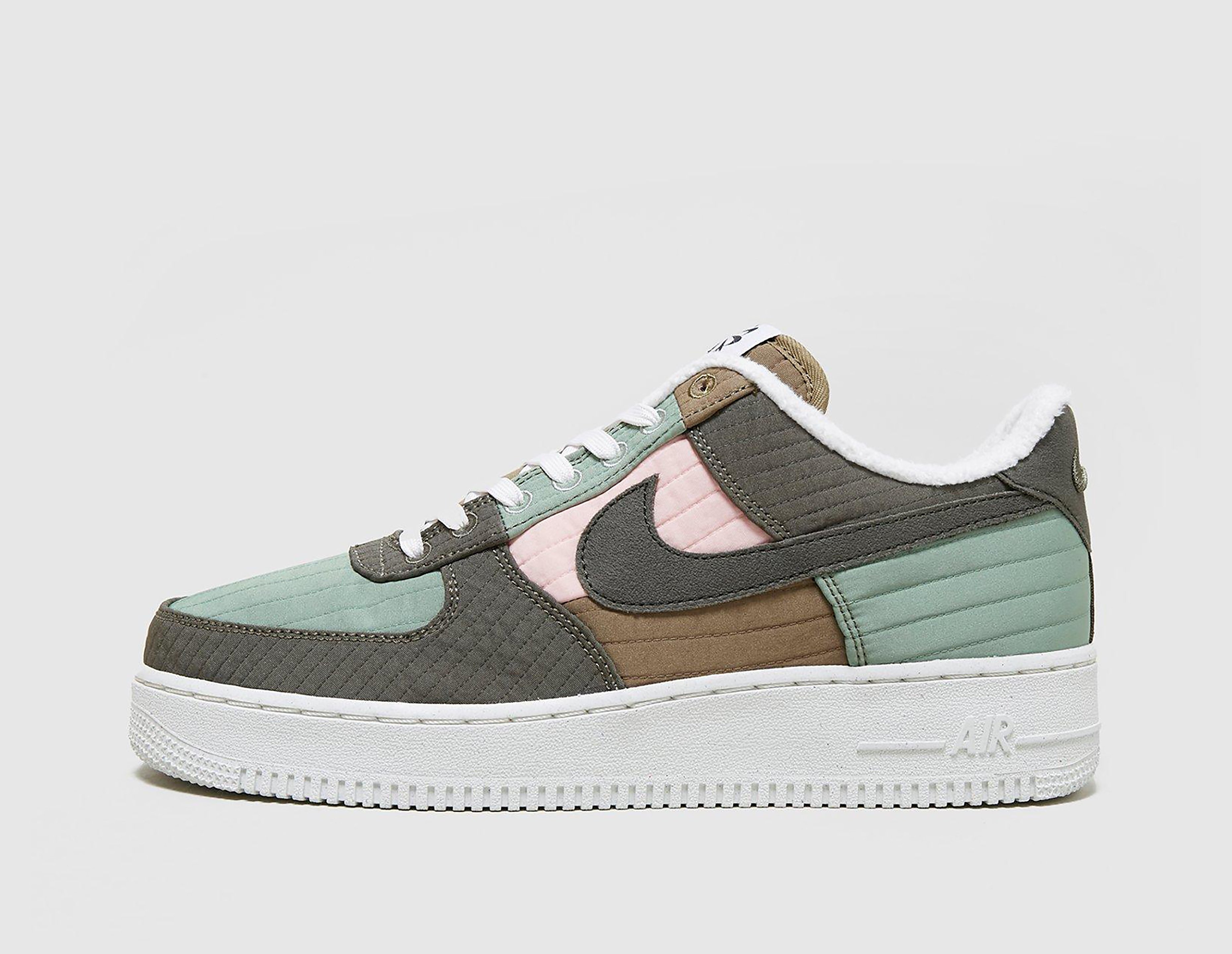 Nike Air Force 1 07 LX