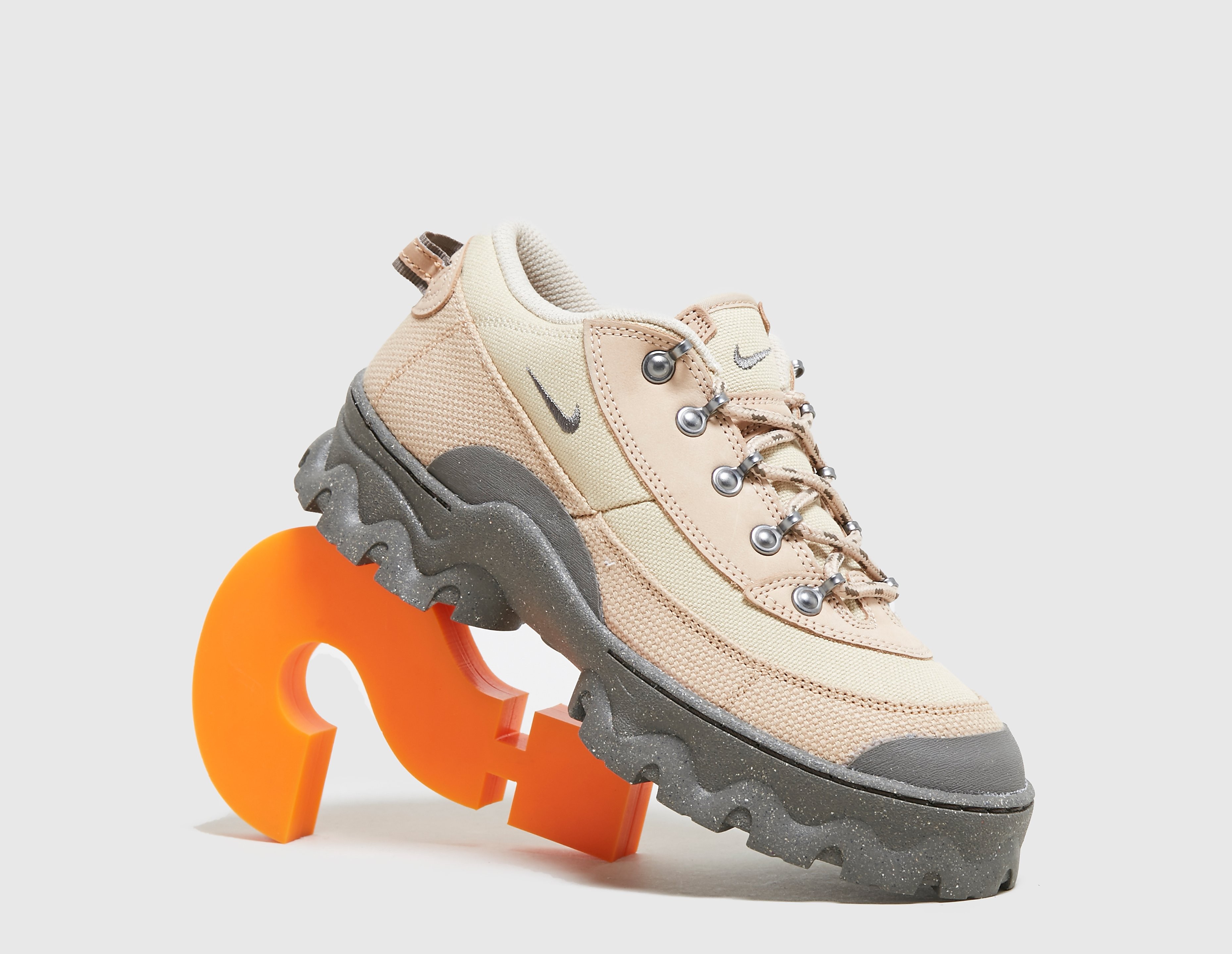 Nike Lahar Low Canvas Women's