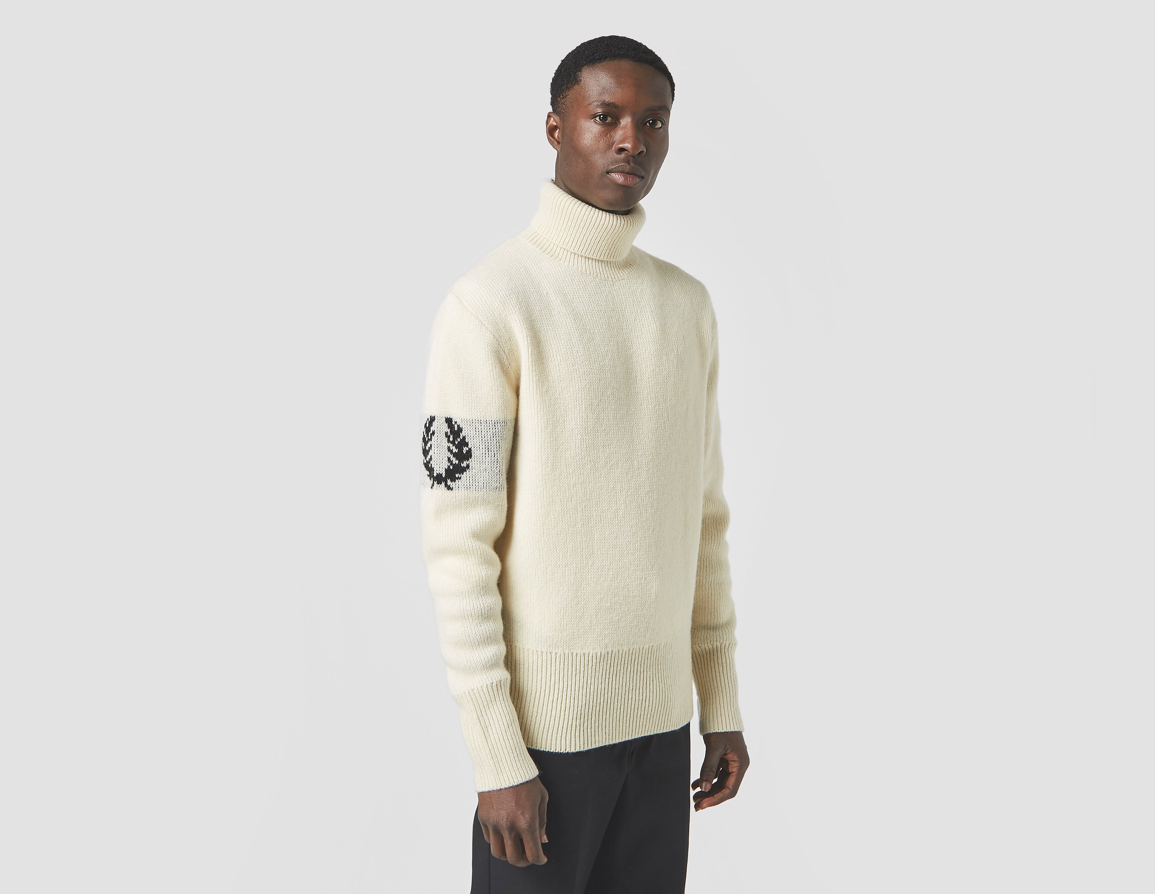 Fred Perry Col Roulé Laurel Detail