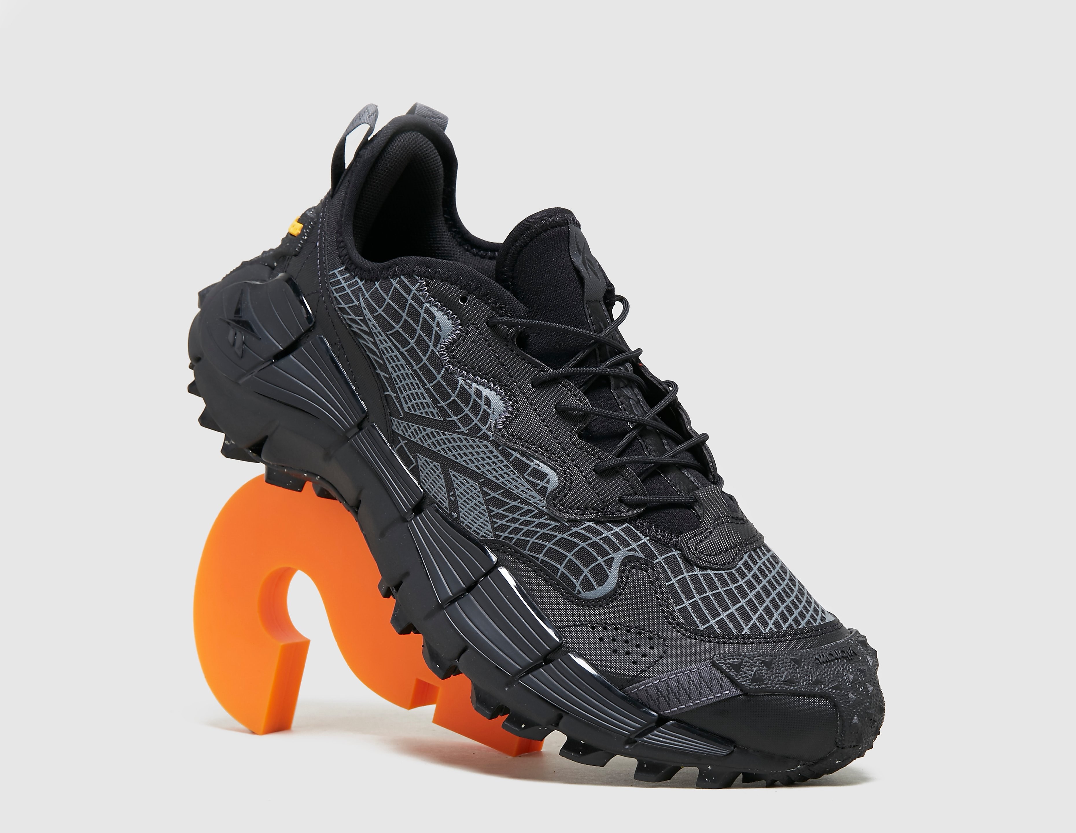 Reebok zig kinetica. Reebok Zig Kinetica 2 Edge. Reebok Zig Kinetica Edge Black. Reebok Zig Kinetica черные. Кроссовки Reebok Zig Kinetica II Edge.