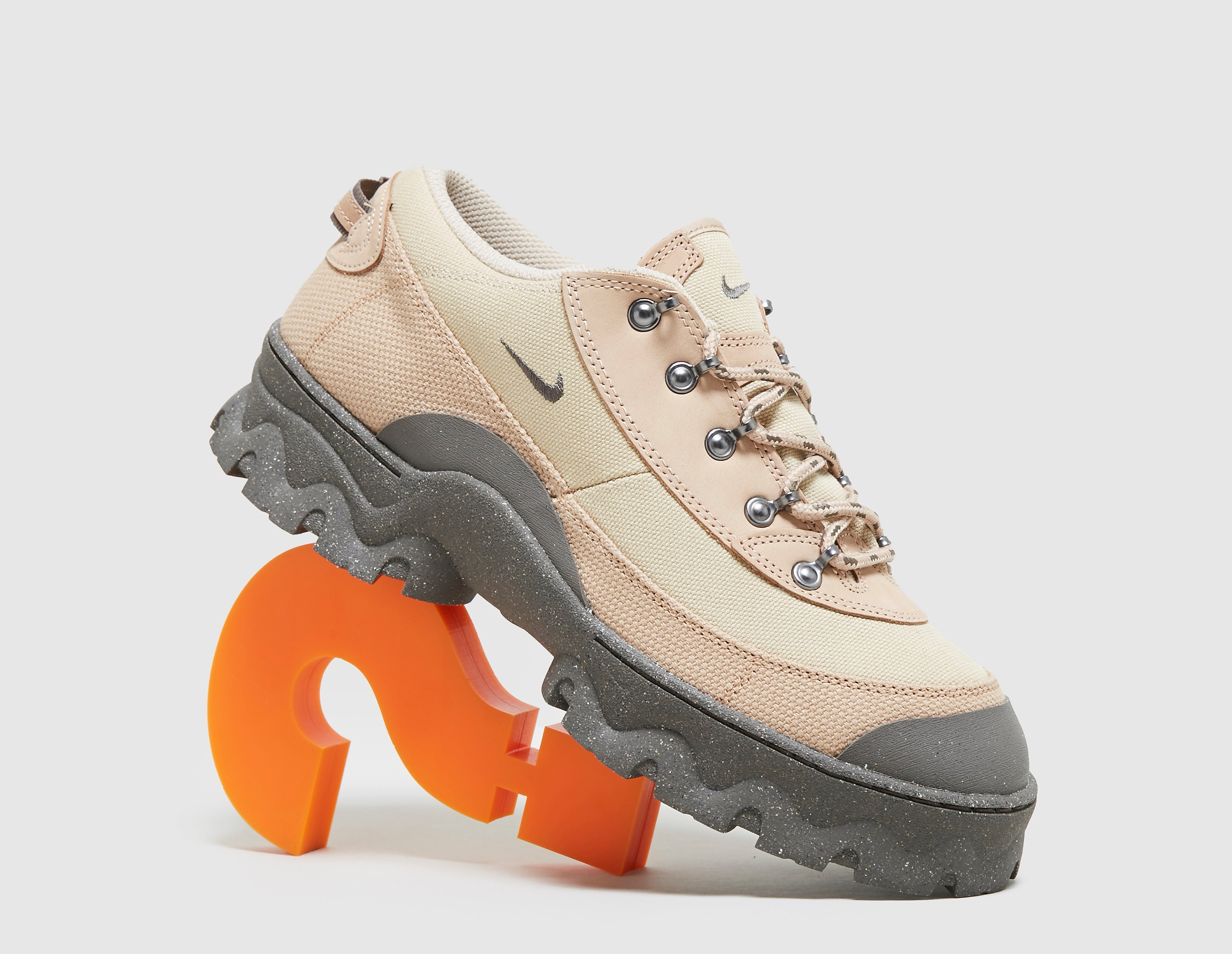 Nike Lahar Low Canvas
