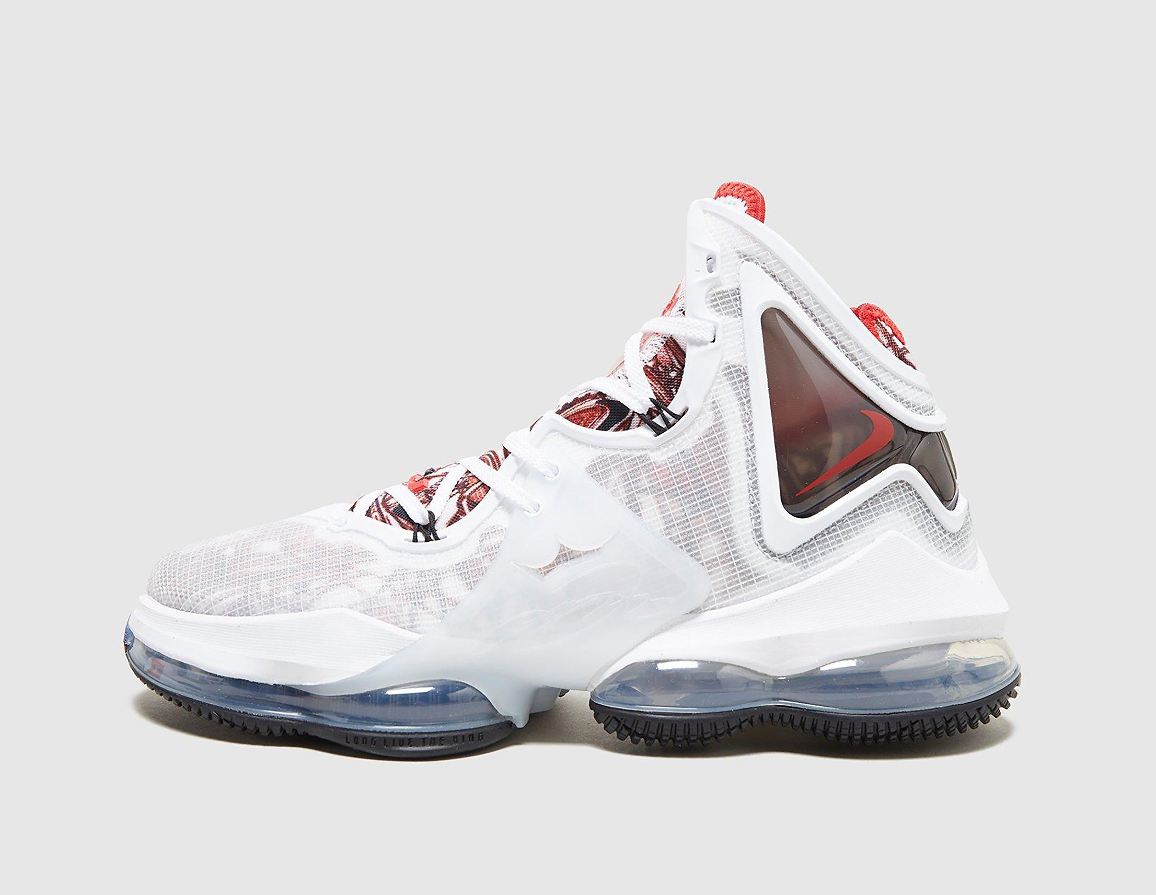 Nike LeBron 19 Walk of Fame