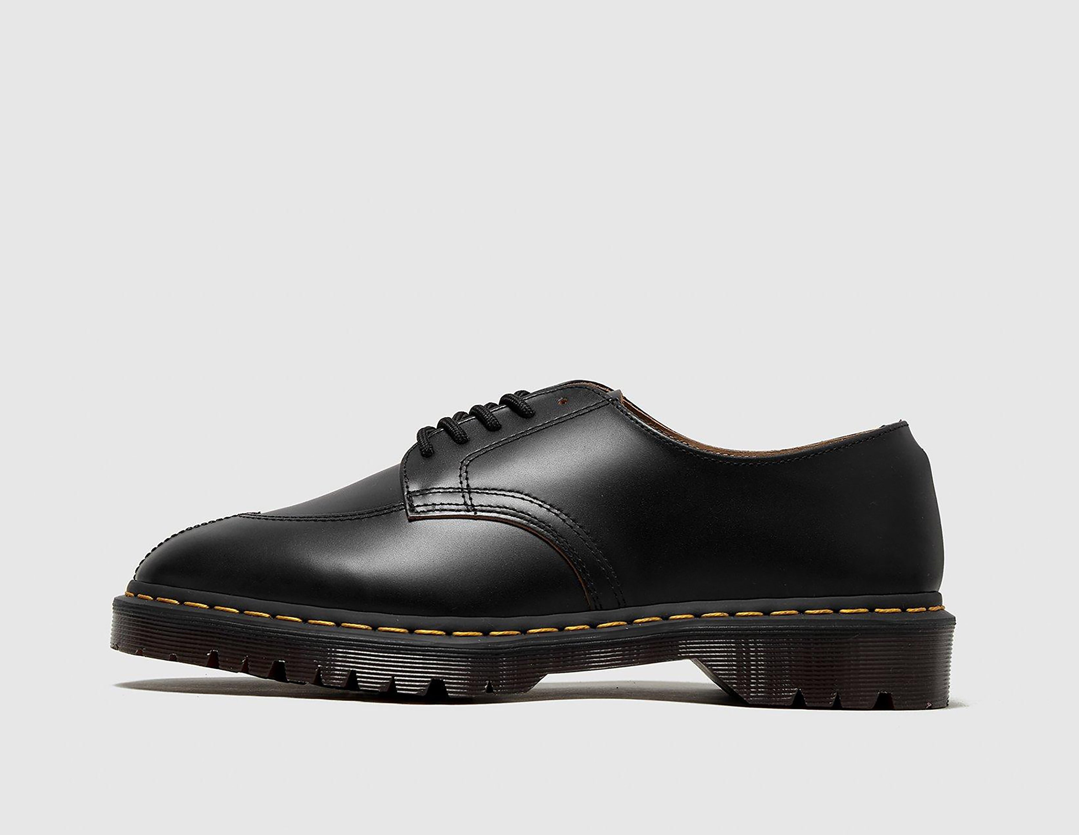 Dr. Martens 2046 Vintage Leather Derby Shoe
