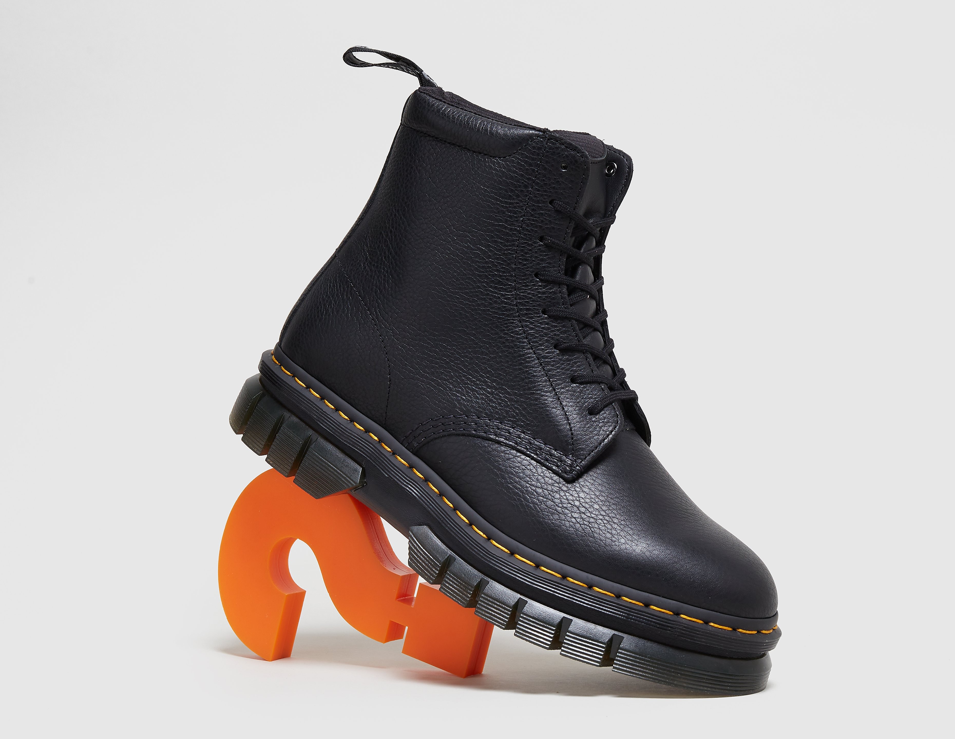 Dr. Martens Rikard