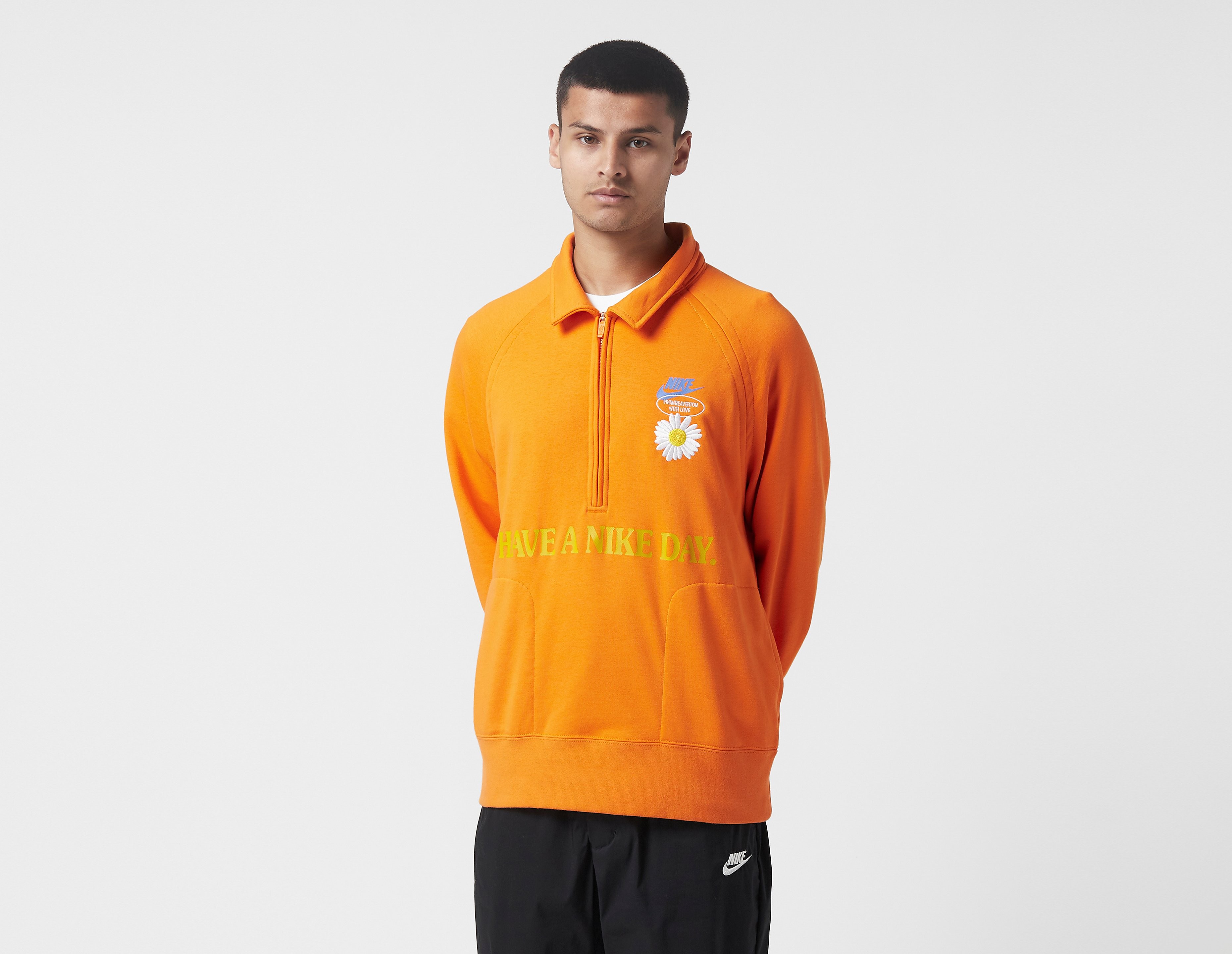 Nike Sportswear Couche intermédiaire à Manches Longues