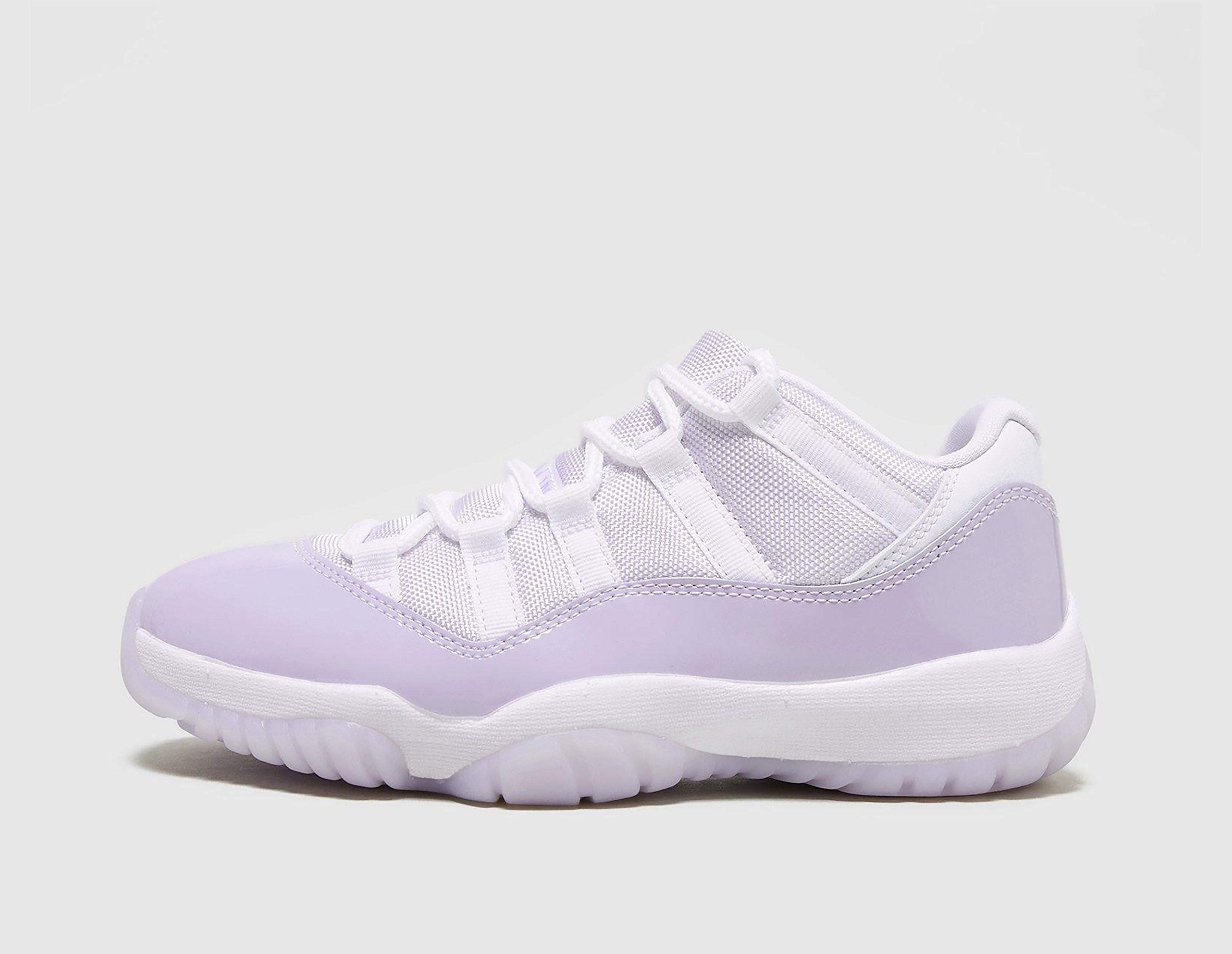Jordan Air 11 Retro Low Women's