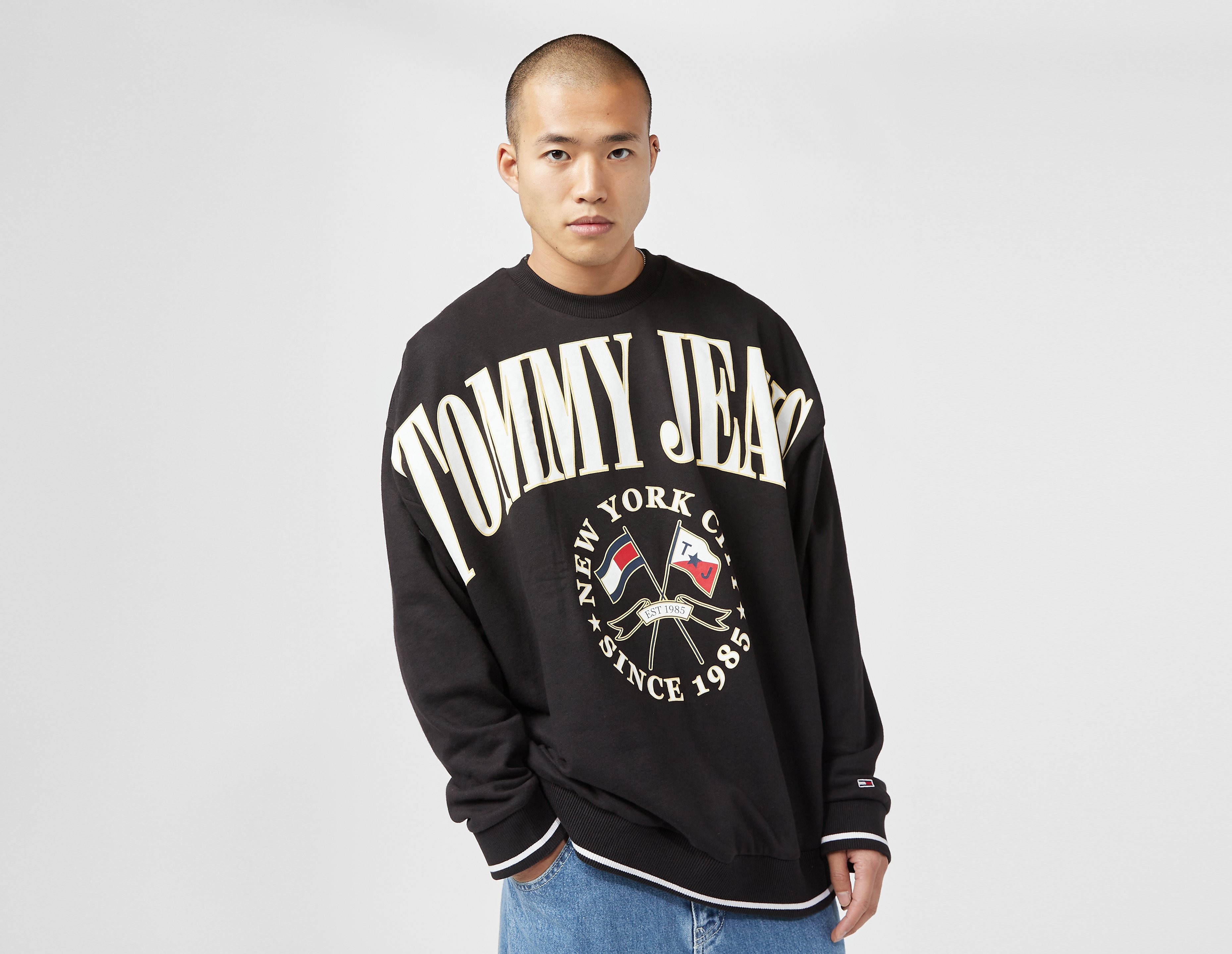 Tommy Jeans Logo Skater Sweatshirt
