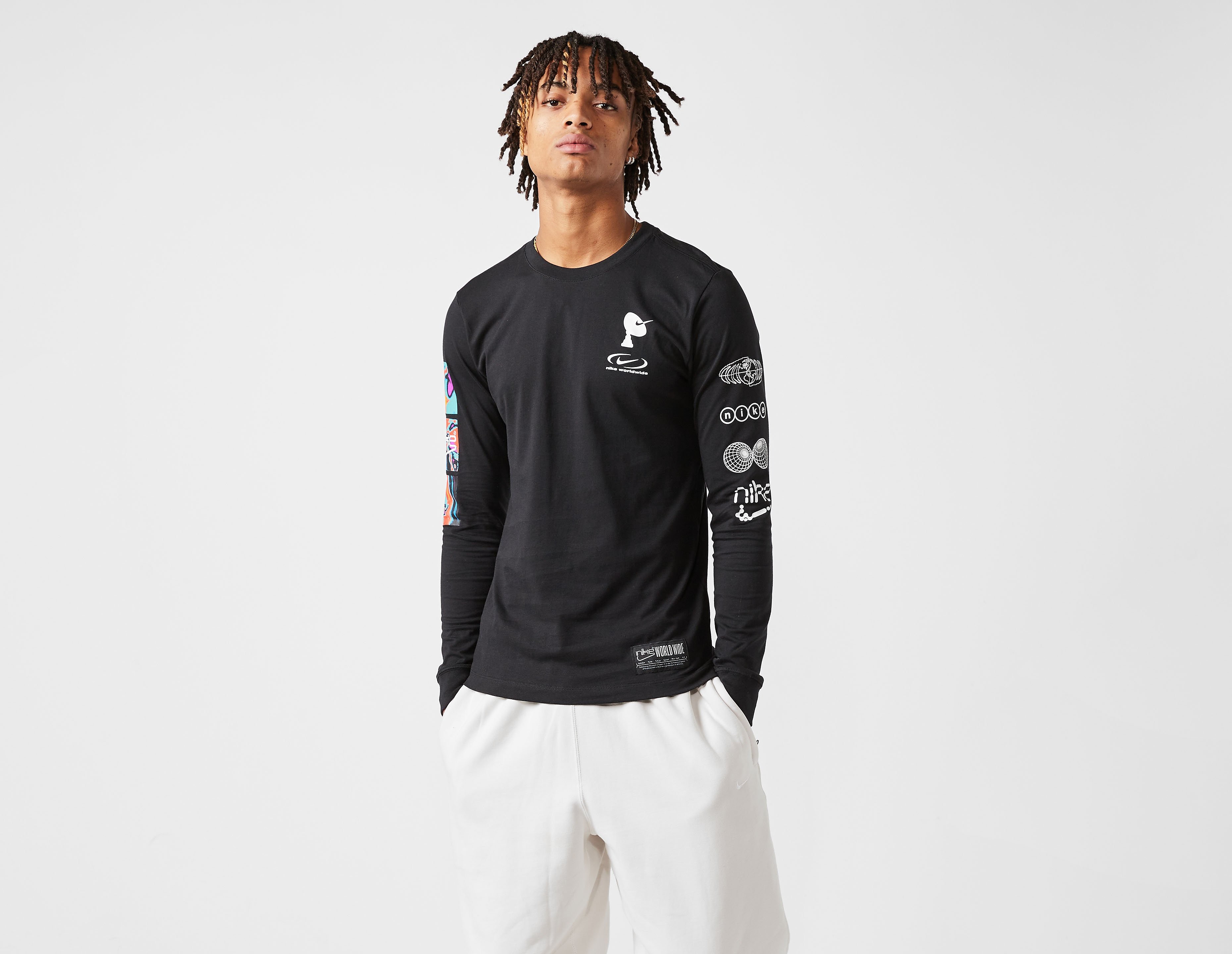 Nike Worldwide Long Sleeve T-Shirt