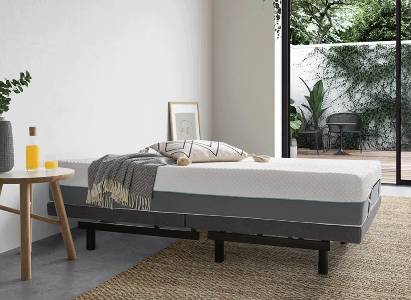 Split queen adjustable bed deals frame and mattress set