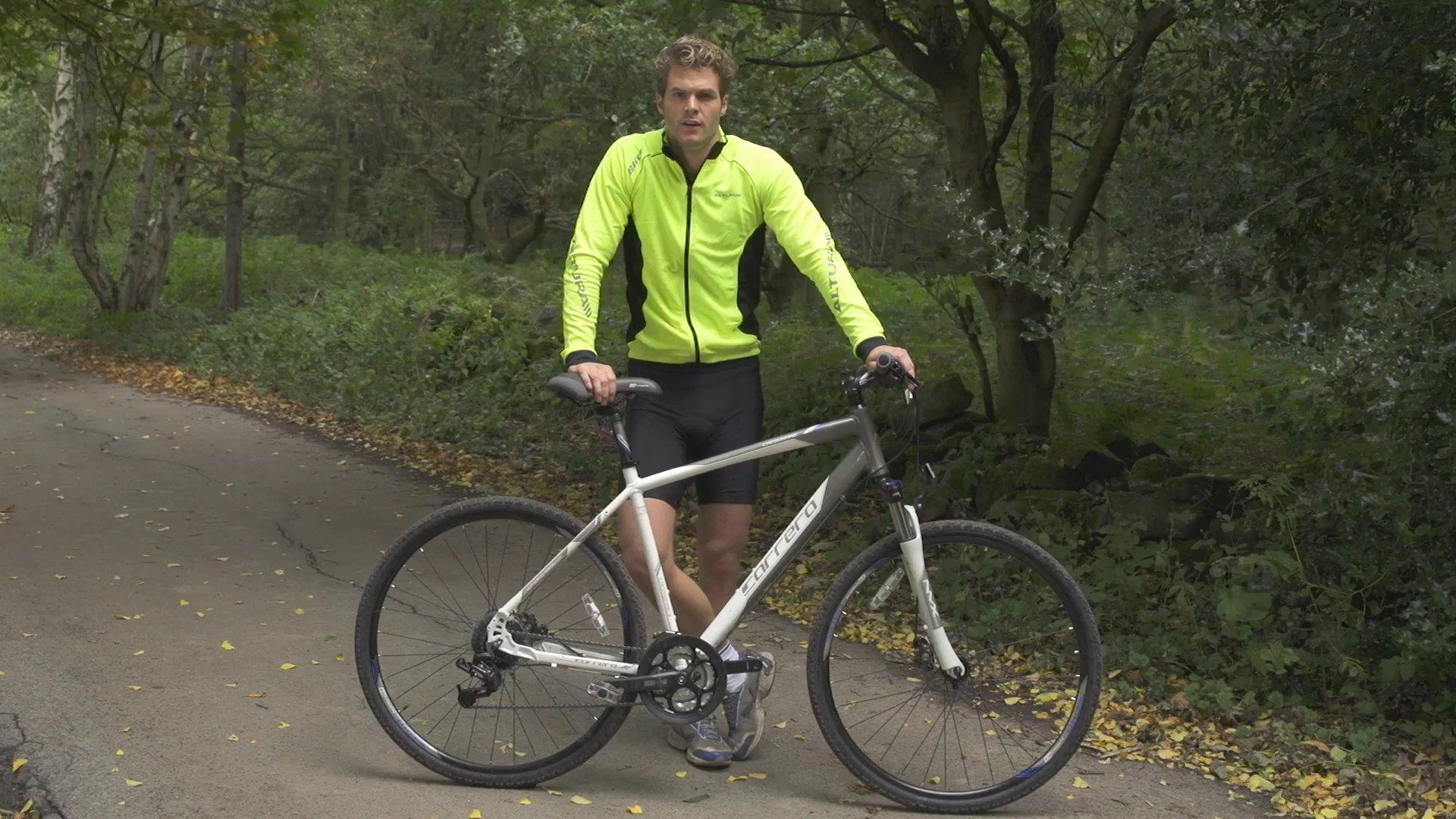 halfords-advice-centre-how-to-find-the-right-size-hybrid-bike